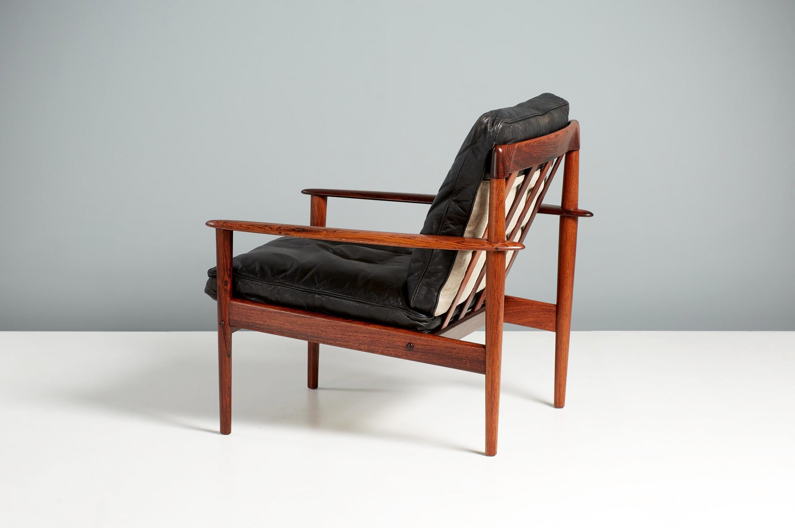 Pair of Grete Jalk PJ-56 Rosewood Lounge Chairs 1950s In Excellent Condition In London, GB