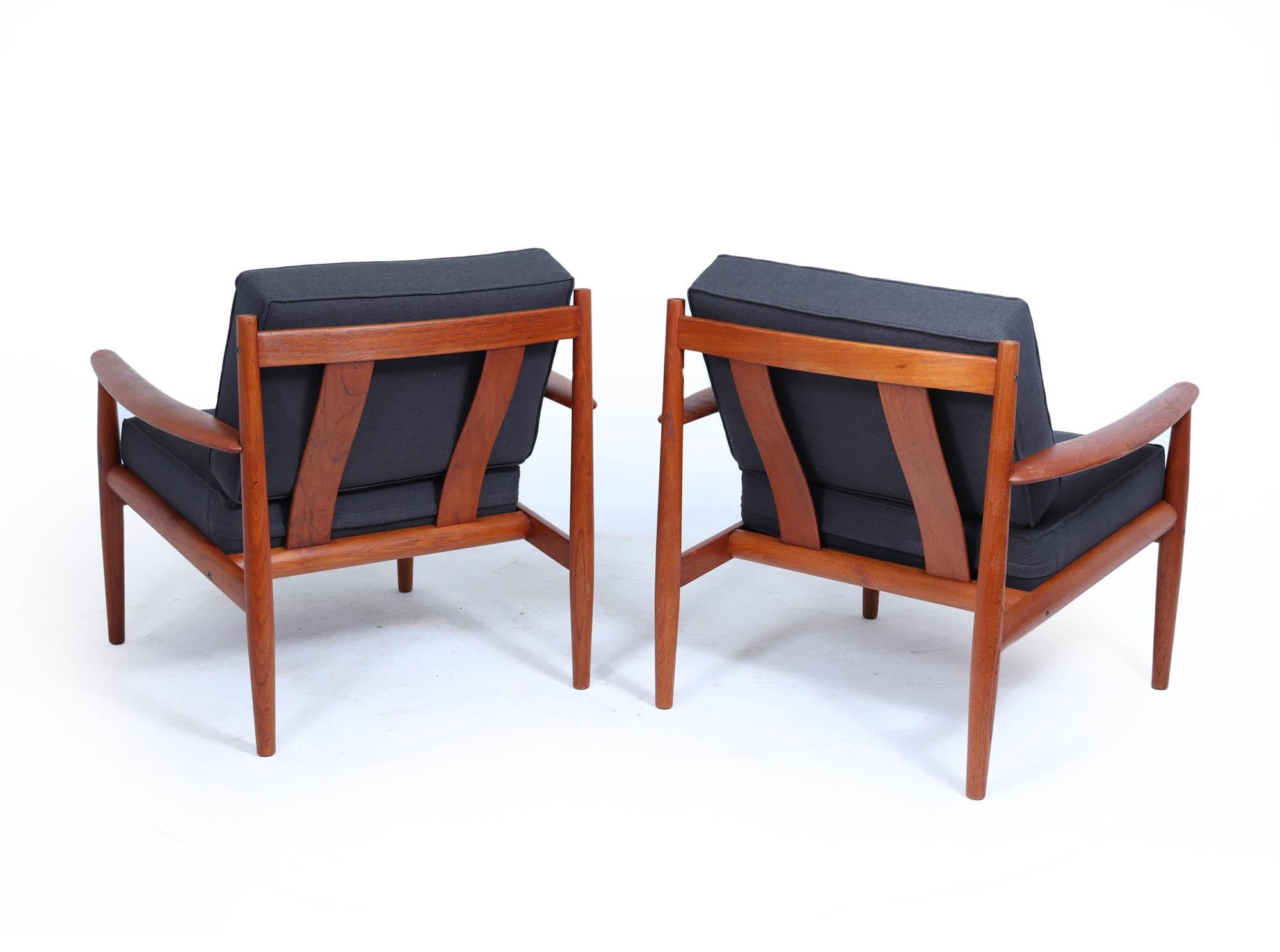 Danois Paire de chaises longues en teck Grete Jalk pour France & Søn en vente