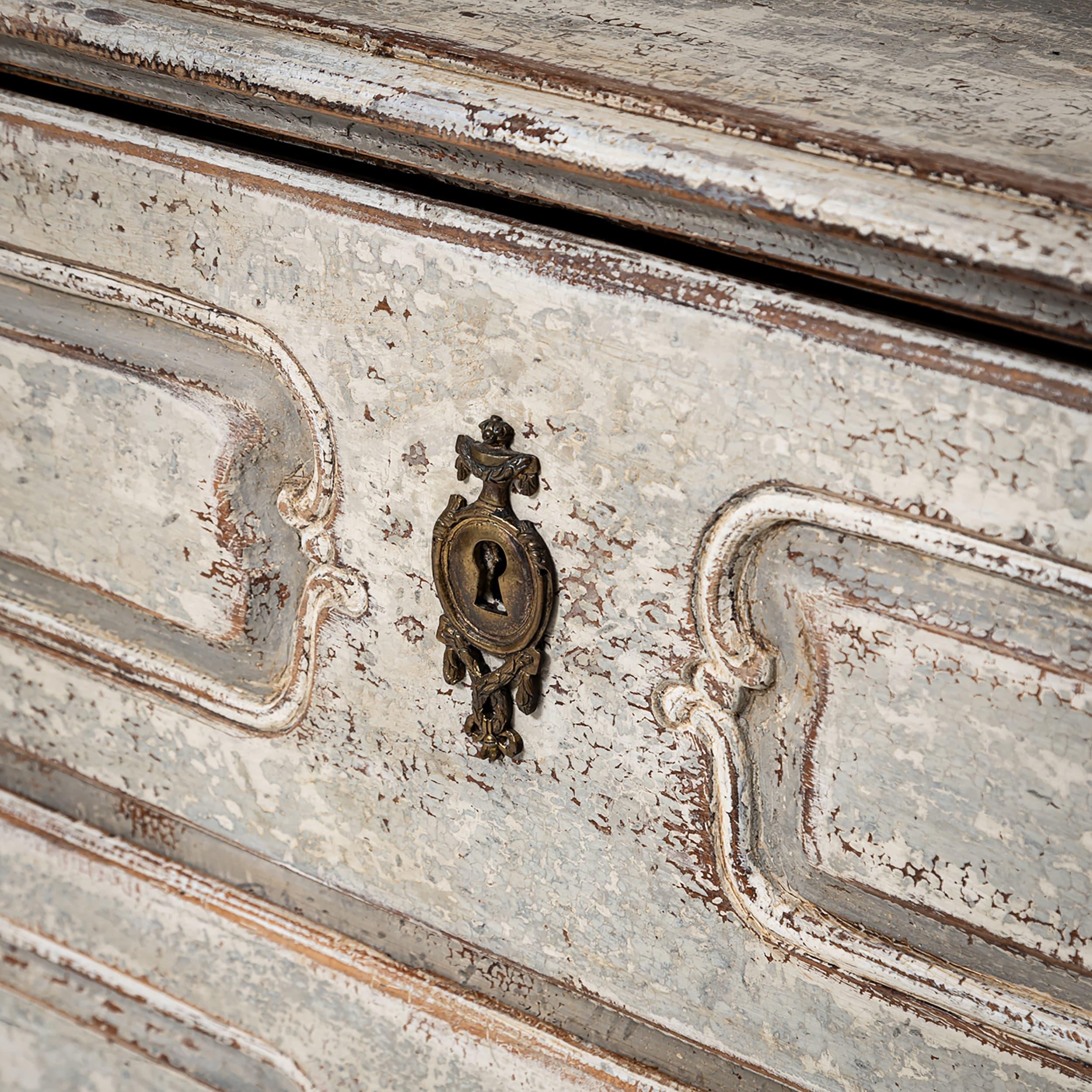 Paar graue Barockkommoden, um 1780 im Angebot 4