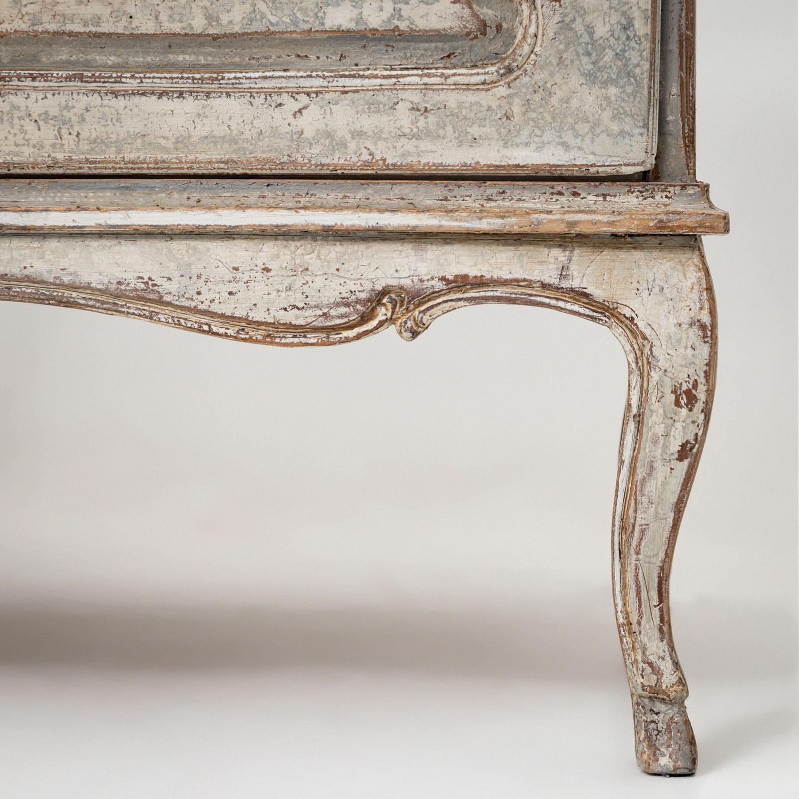 Paar graue Barockkommoden, um 1780 im Angebot 5