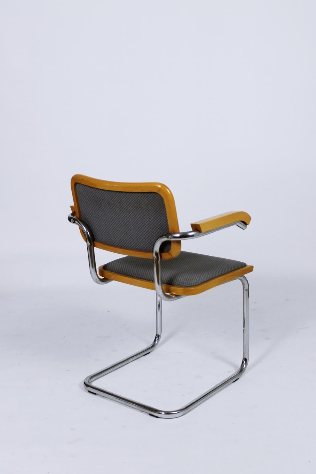20th Century Pair of Grey Cesca Cantilever Armchairs by Marcel Breuer 1990s Made in Italy For Sale
