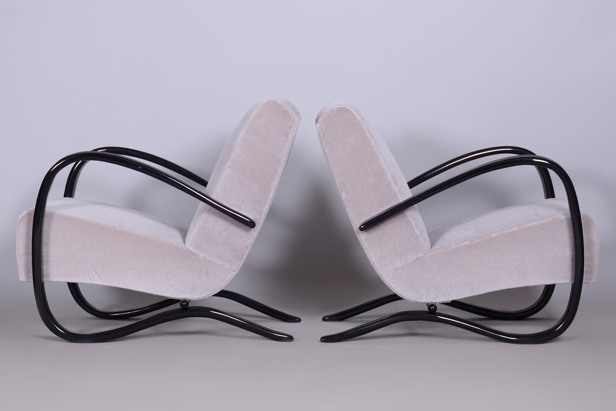 Czech Pair of grey H-269 Armchairs designed by Jindrich Halabala for UP Zavody, 1930s For Sale