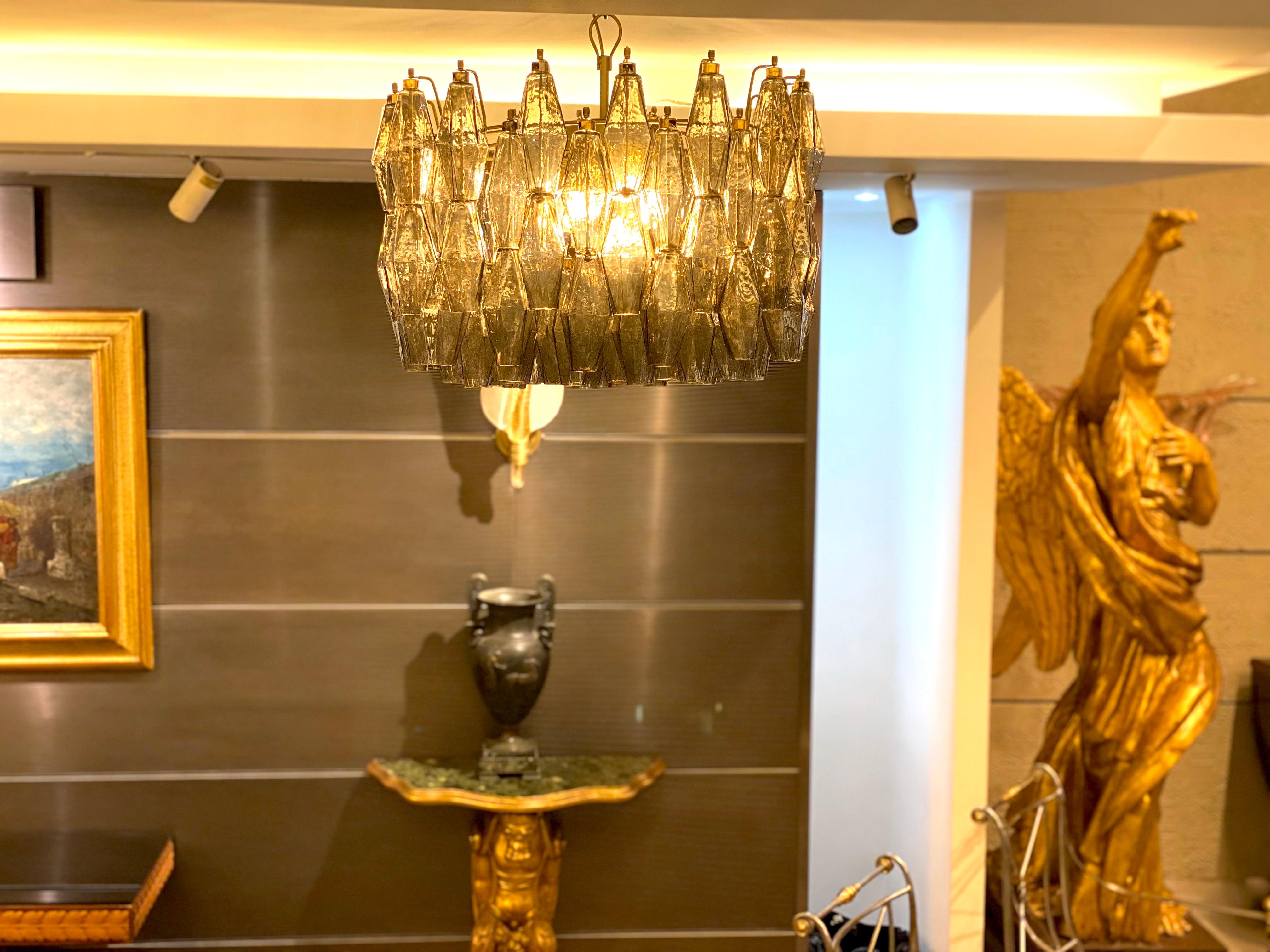 Coppia di lampadari in vetro di Murano Poliedri grigio in stile Carlo Scarpa In condizioni ottime in vendita a Rome, IT