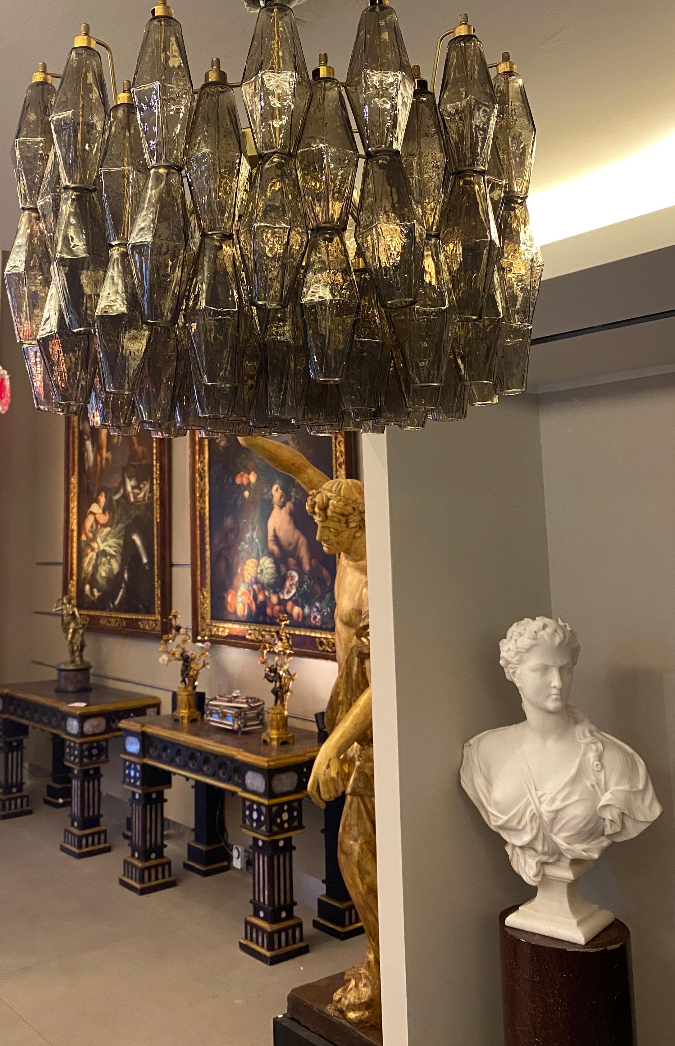 Vetro Coppia di lampadari in vetro di Murano Poliedri grigio in stile Carlo Scarpa in vendita