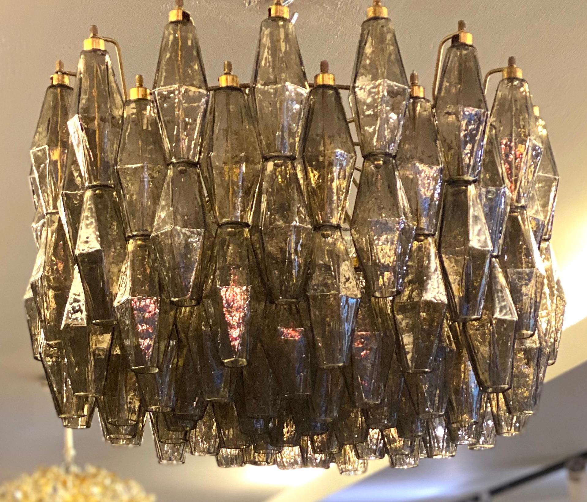 Coppia di lampadari in vetro di Murano Poliedri grigio in stile Carlo Scarpa in vendita 1
