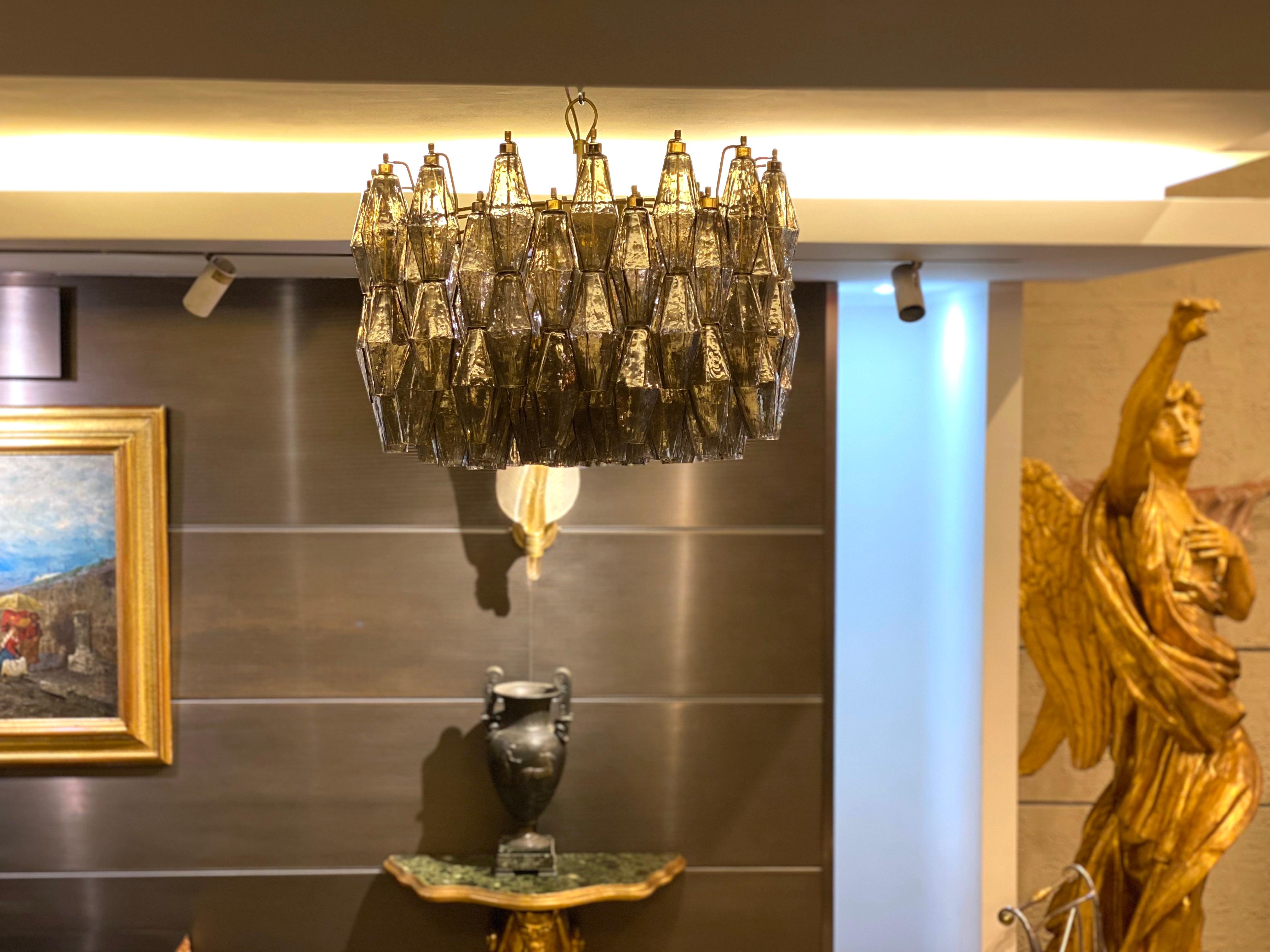 Coppia di lampadari in vetro di Murano Poliedri grigio in stile Carlo Scarpa in vendita 2