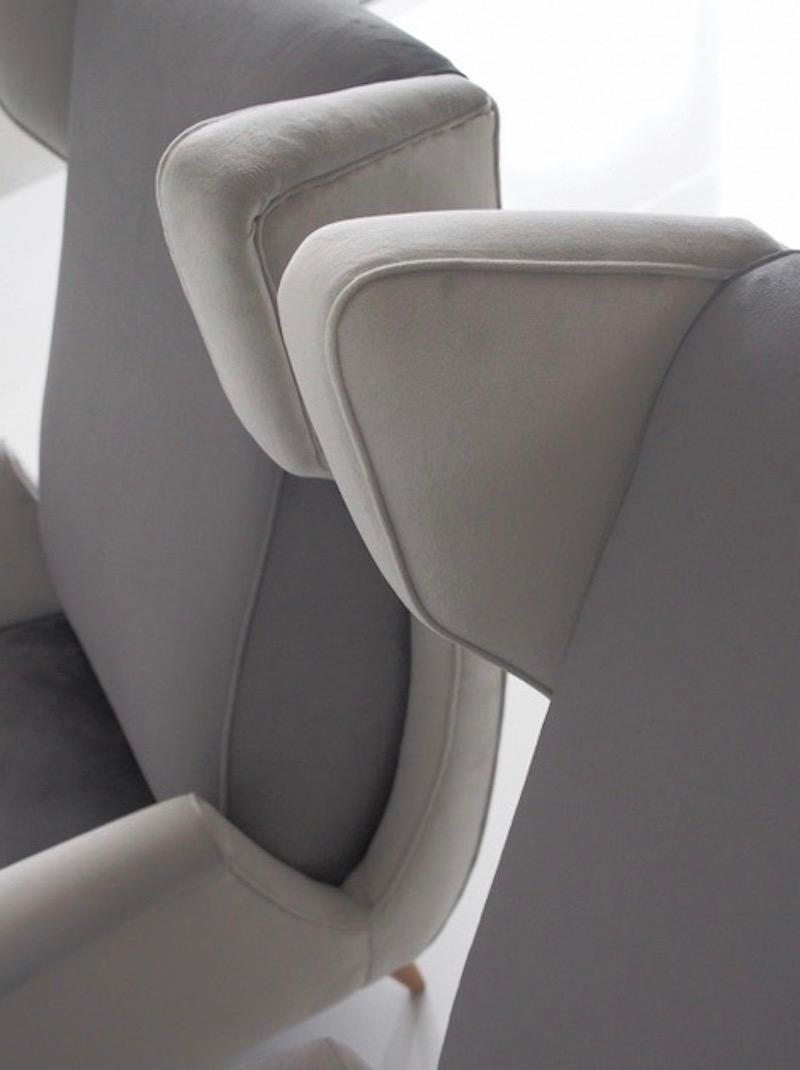 Pair of Grey Velvet Armchairs in the Style of Gio Ponti 1