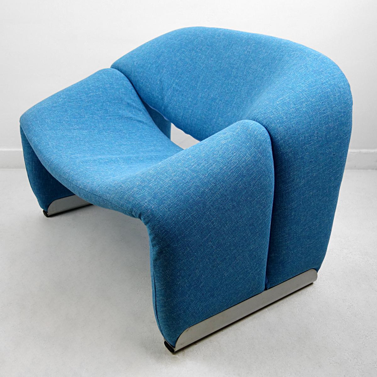 Mid-Century Modern Pair of Groovy Chairs Blue Fabric and Grey Feet by Pierre Paulin for Artifort