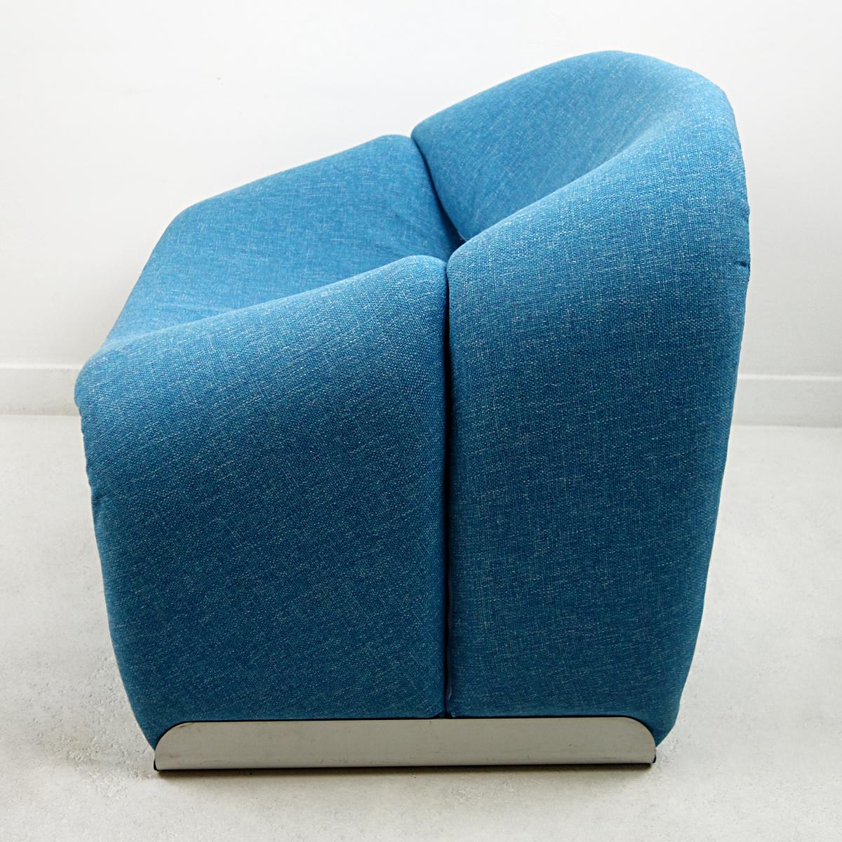 Pair of Groovy Chairs Blue Fabric and Grey Feet by Pierre Paulin for Artifort In Good Condition In Doornspijk, NL