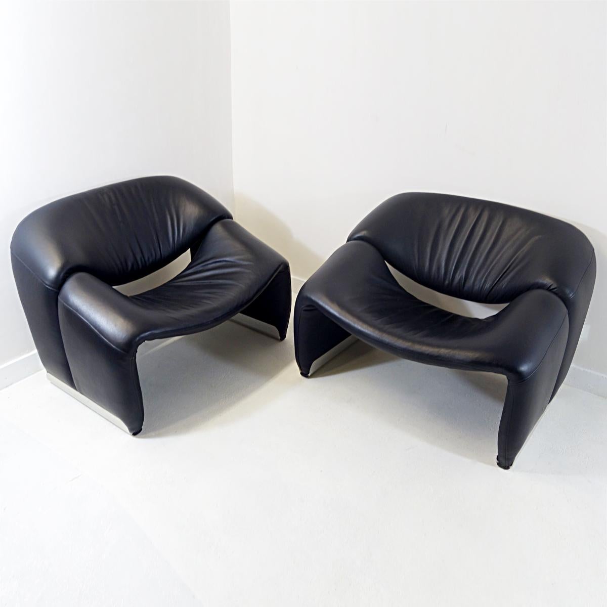 Pair of Groovy Chairs in Black Leather by Pierre Paulin for Artifort In Good Condition In Doornspijk, NL