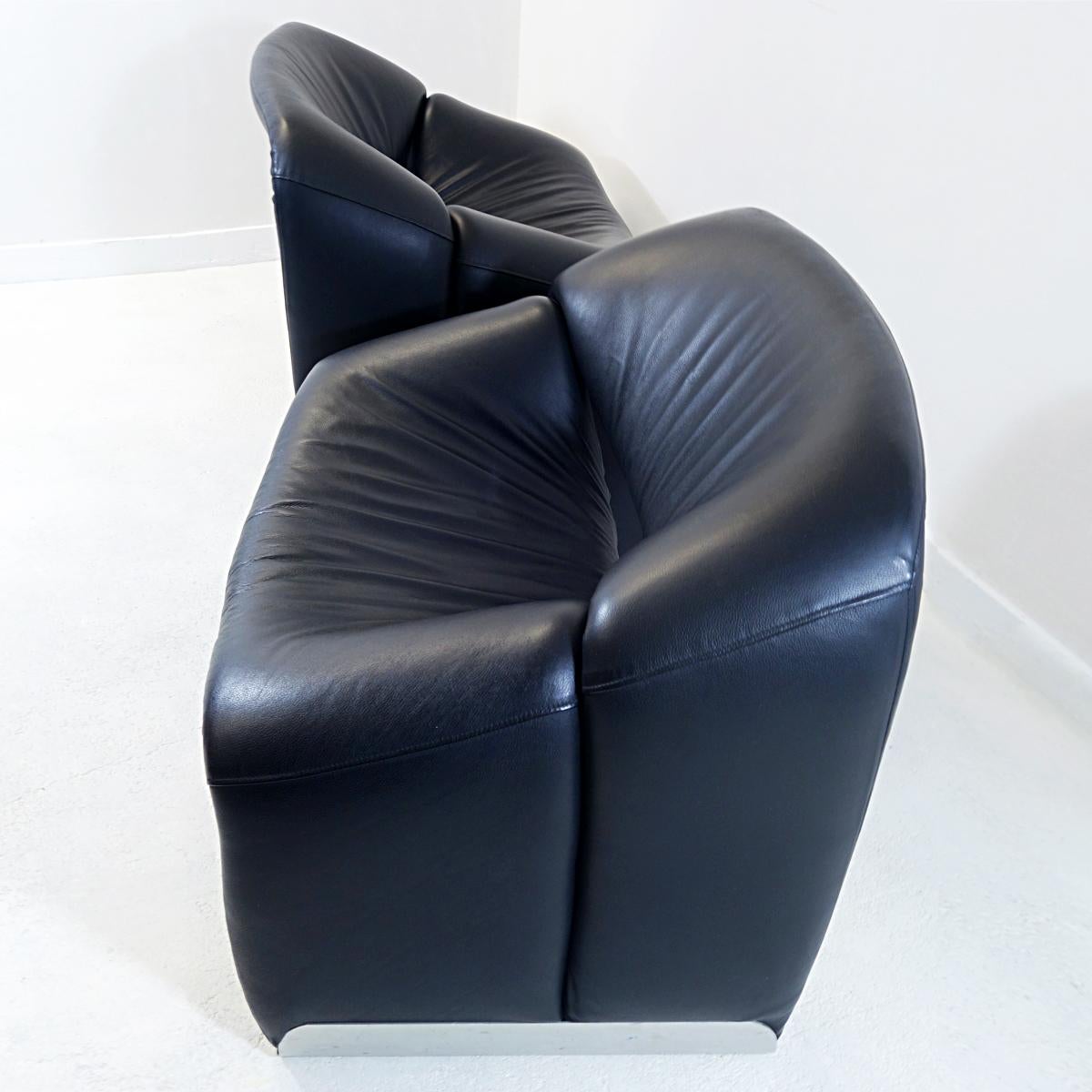 Dutch Pair of Groovy Chairs in Black Leather by Pierre Paulin for Artifort