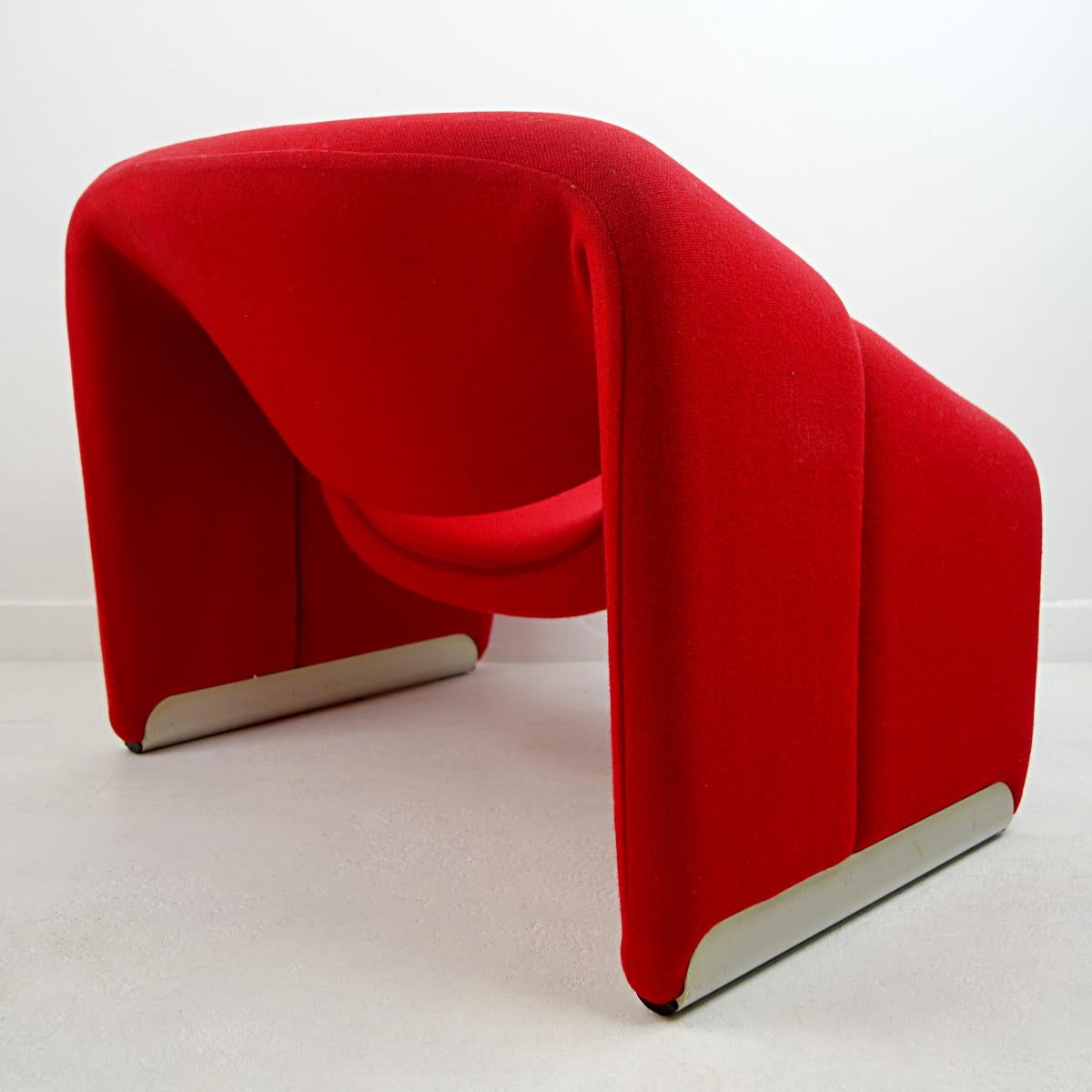 Dutch Pair of Groovy Chairs Red Fabric and Grey Feet by Pierre Paulin for Artifort