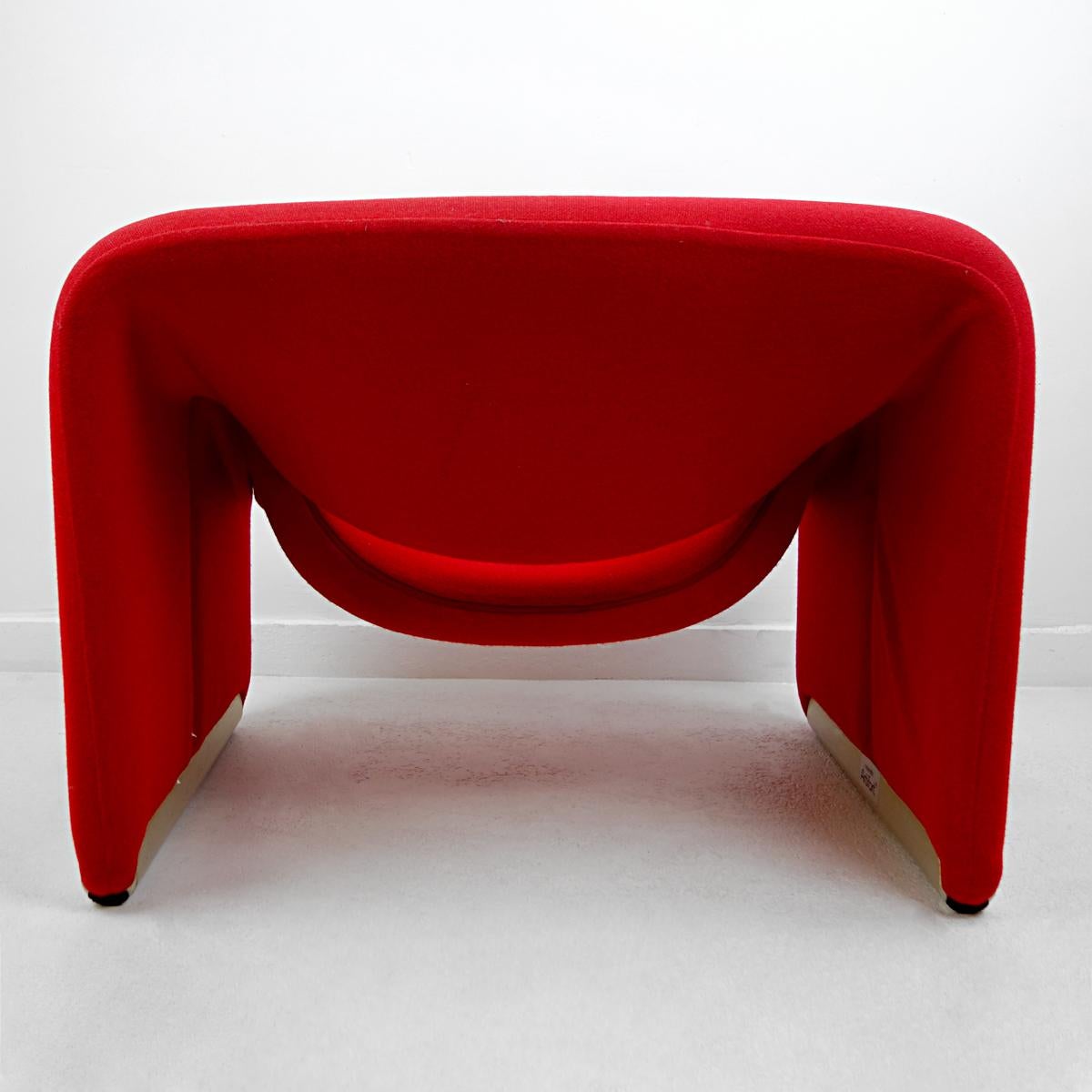 Pair of Groovy Chairs Red Fabric and Grey Feet by Pierre Paulin for Artifort In Good Condition In Doornspijk, NL