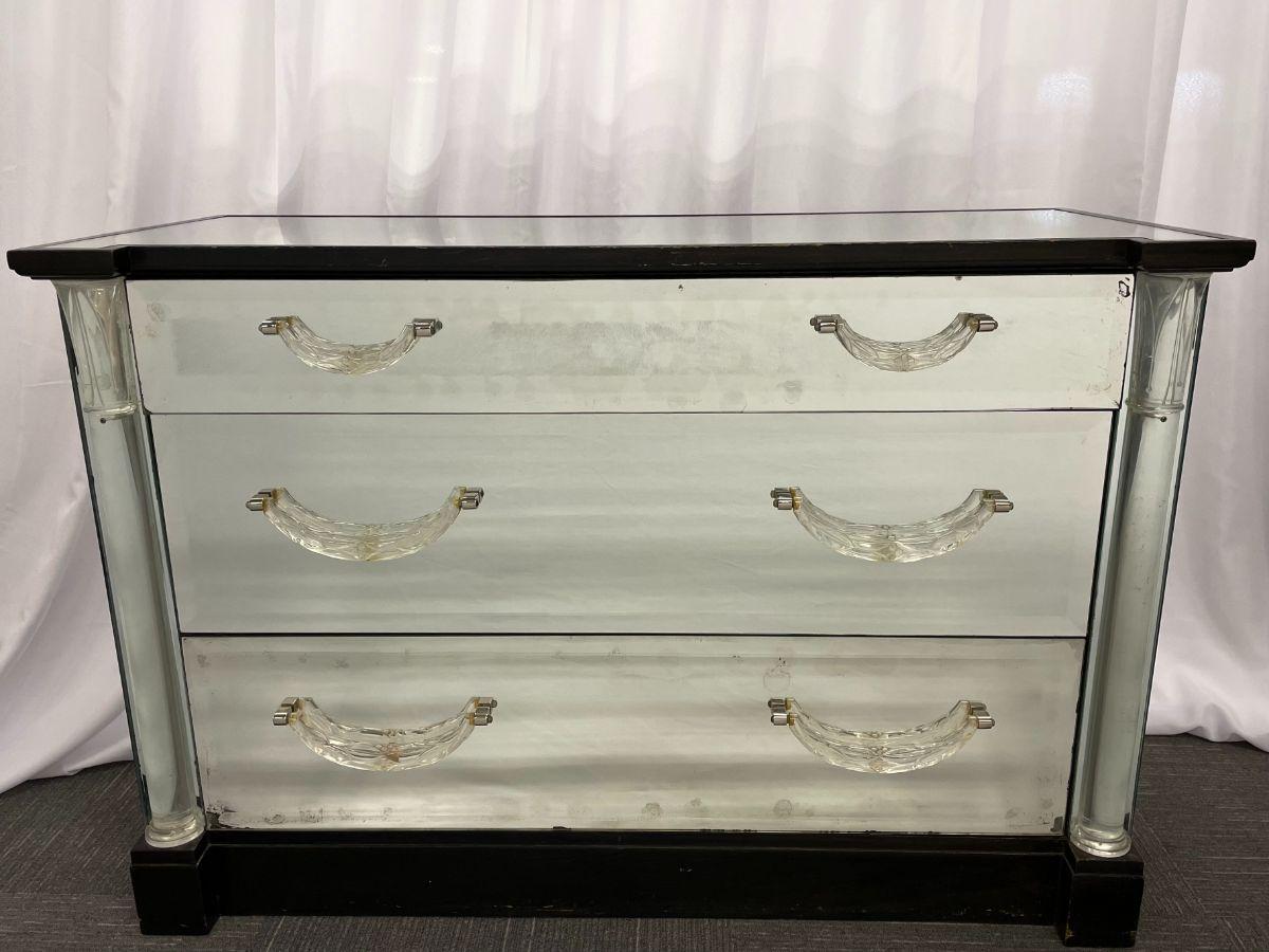 Mid-Century Modern Grosfeld House, Hollywood Regency, 'Glassics' Mirrored Cabinets, USA, 1930s For Sale