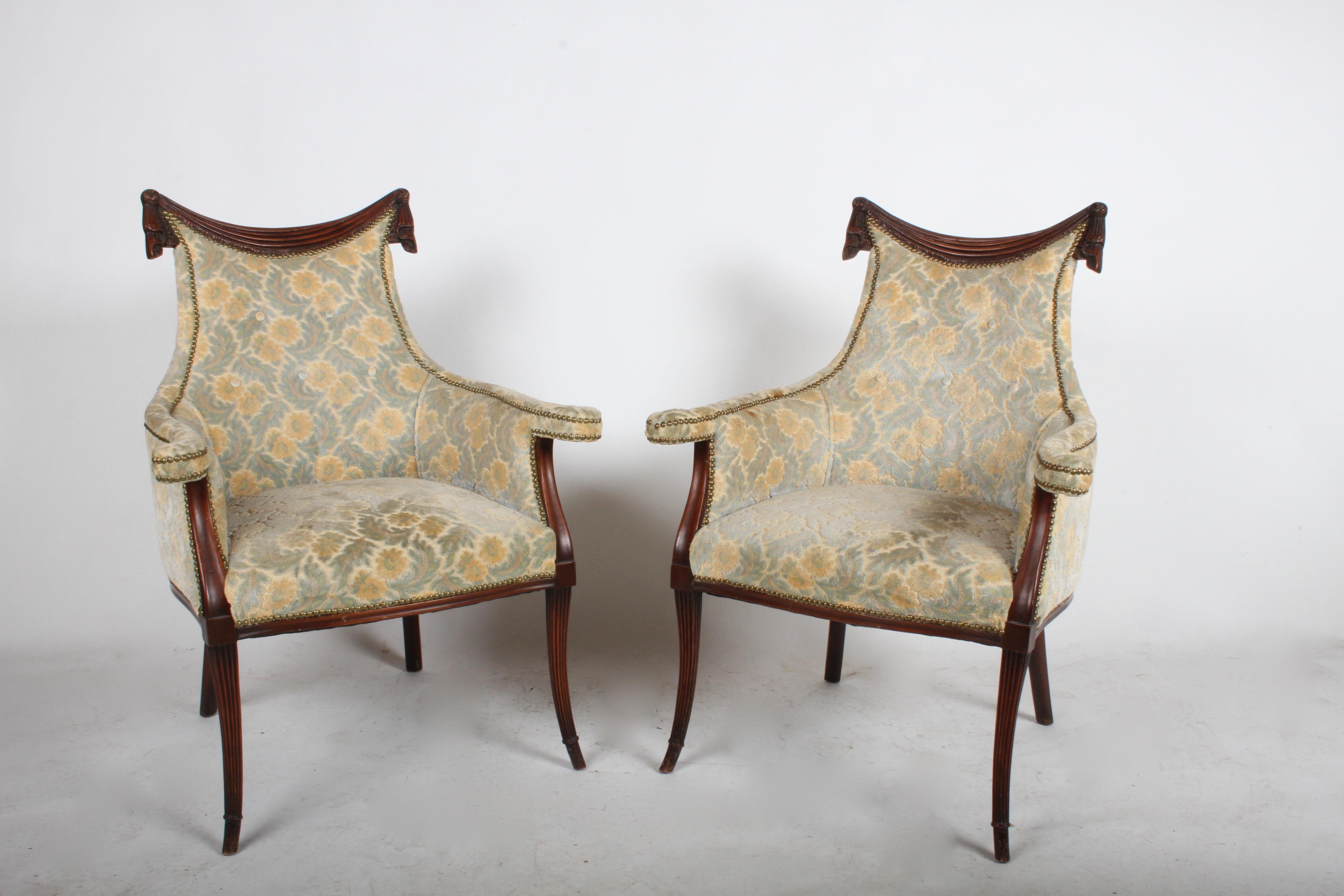 Paar Grosfeld House Bergère-Stühle aus Swag und Drapierung, Hollywood Regency (amerikanisch) im Angebot
