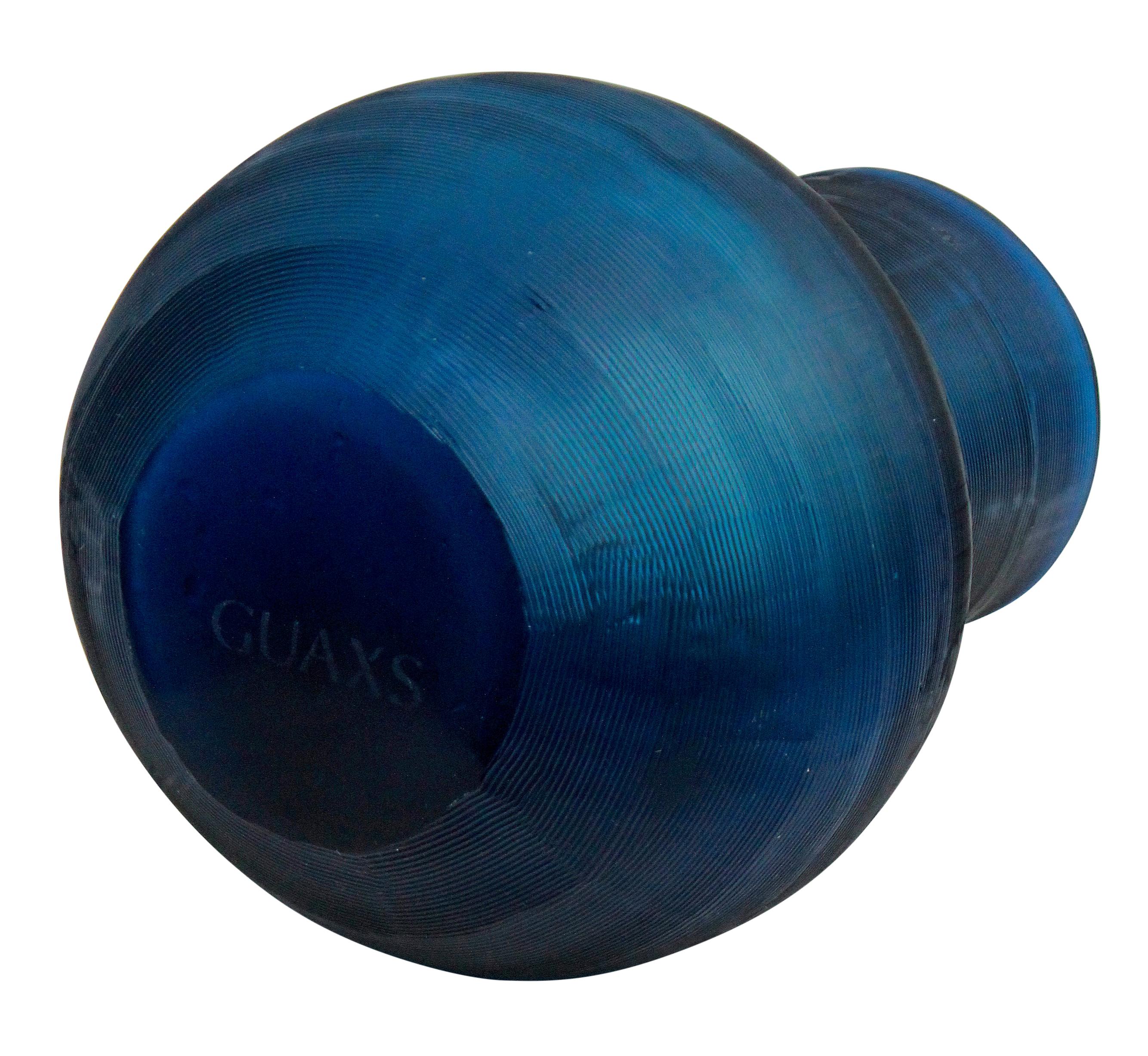 Ein Paar signierte deutsche Guaxs handgefertigte Glasvasen, in sehr auffälligen Farben. Dieses Glas ist heute sehr begehrt.