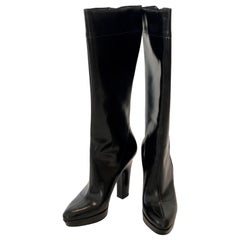 Pair of Gucci Shiny Black Side Zip Pointy Toe Platform and Heeled Knee Boots