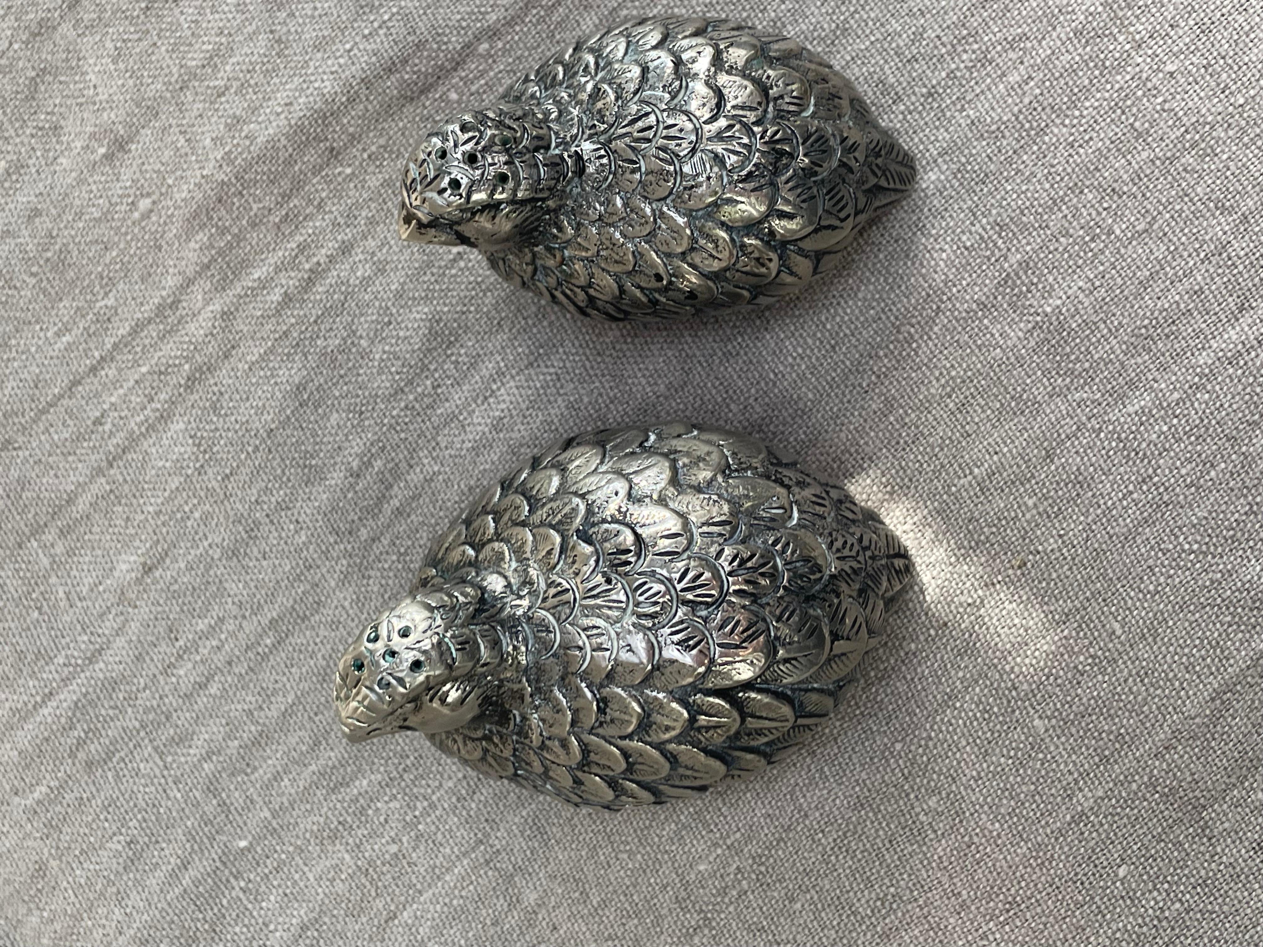 Coppia di Shakers in argento con figure di quaglie, Italia, anni '70 in vendita 2
