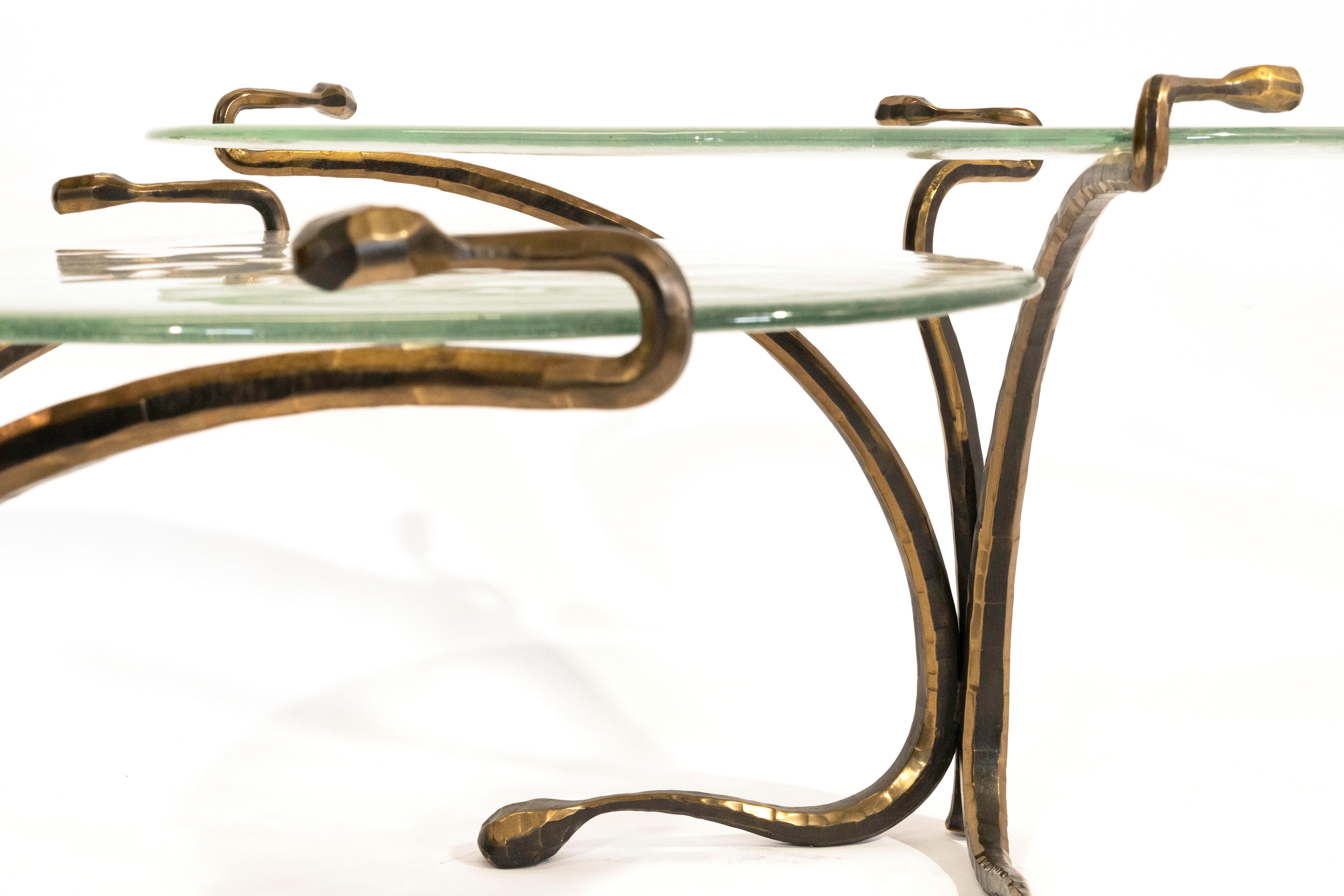 Paar Gueridon-Tisch von Lothar Klute mit mundgeblasenem Glas (Bronze) im Angebot
