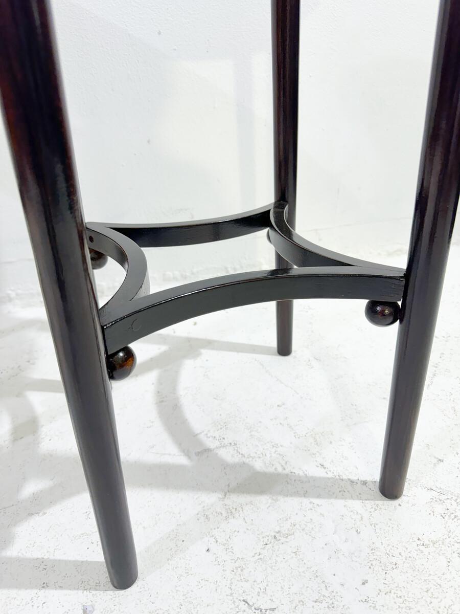 Pair of Gueridons Thonet in the style of Josef Hoffmann In Good Condition For Sale In Brussels, BE