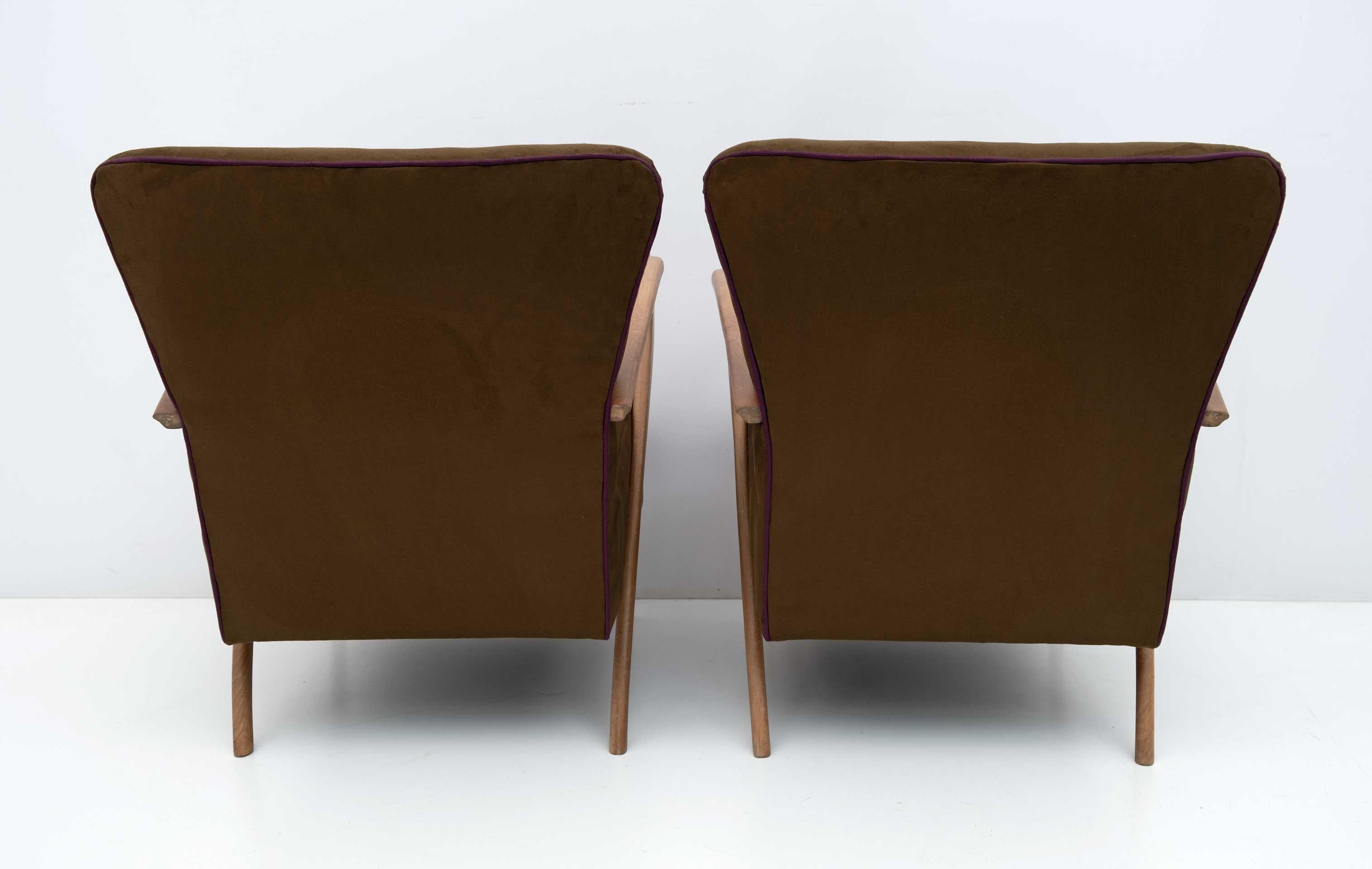 Pair of Guglielmo Ulrich Mid-Century Modern Italian Velvet Armchairs, 1950s 8