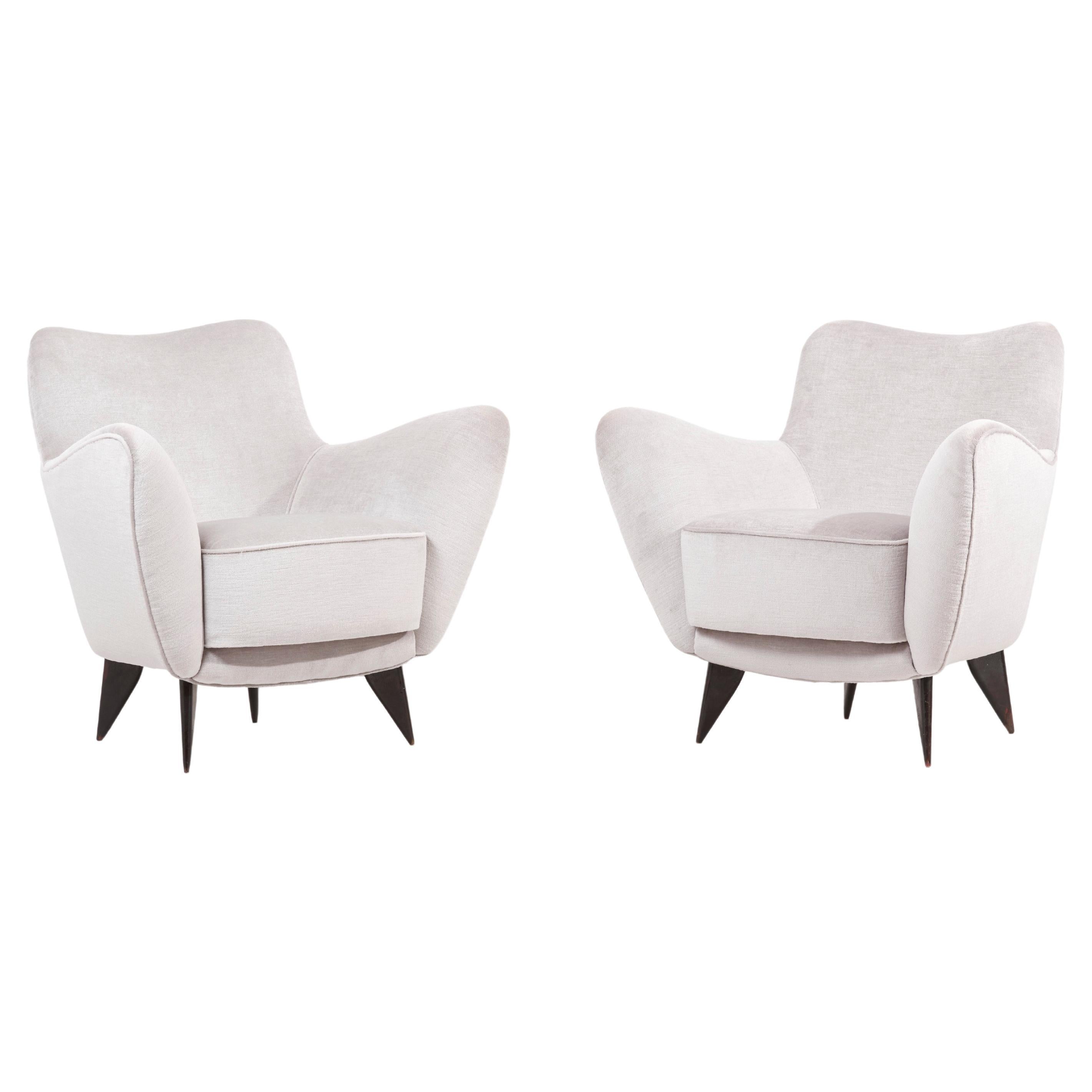 Pair of Gray Guglielmo Veronesi "Perla" Lounge Chairs, by I.S.A. Bergamo, 1952