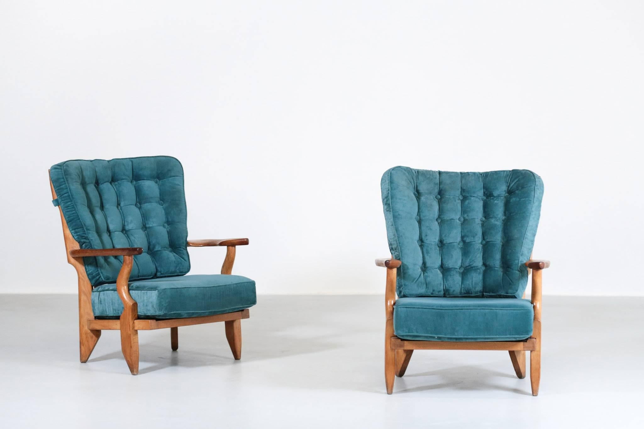 Nice design for this pair of armchairs by Guillerme et Chambron model 