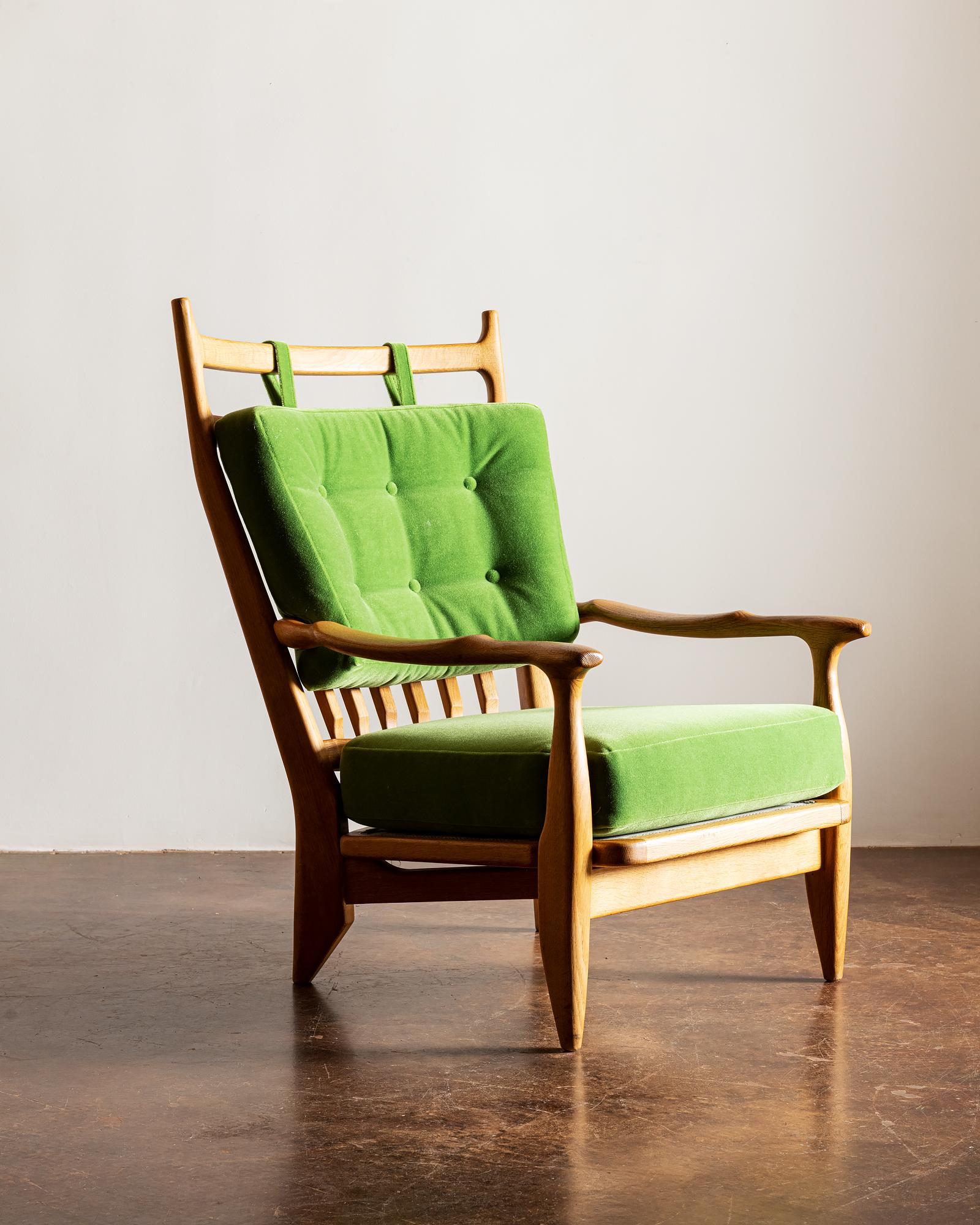 Pair of Guillerme et Chambron Lounge Chairs in Oak and Mohair Velvet In Good Condition In Sylacauga, AL