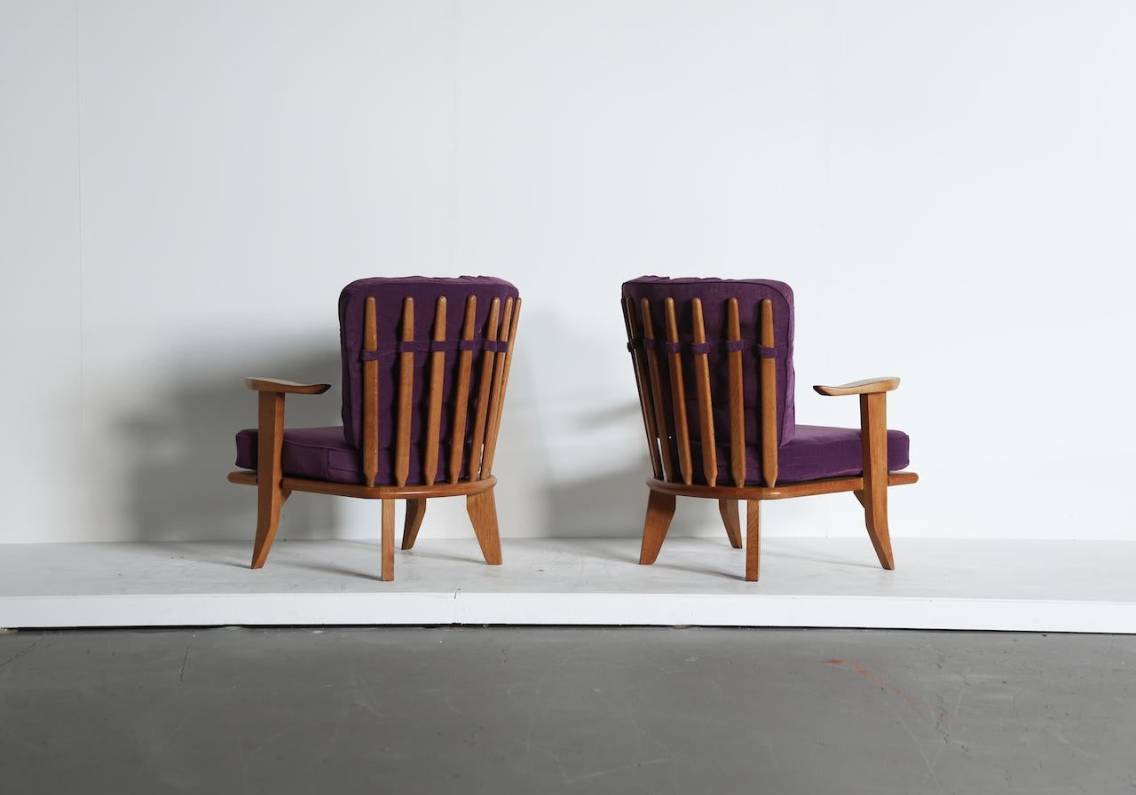 Pareja de sillones / butacas Guillerme et Chambron de roble, Francia, años 60 en venta 6