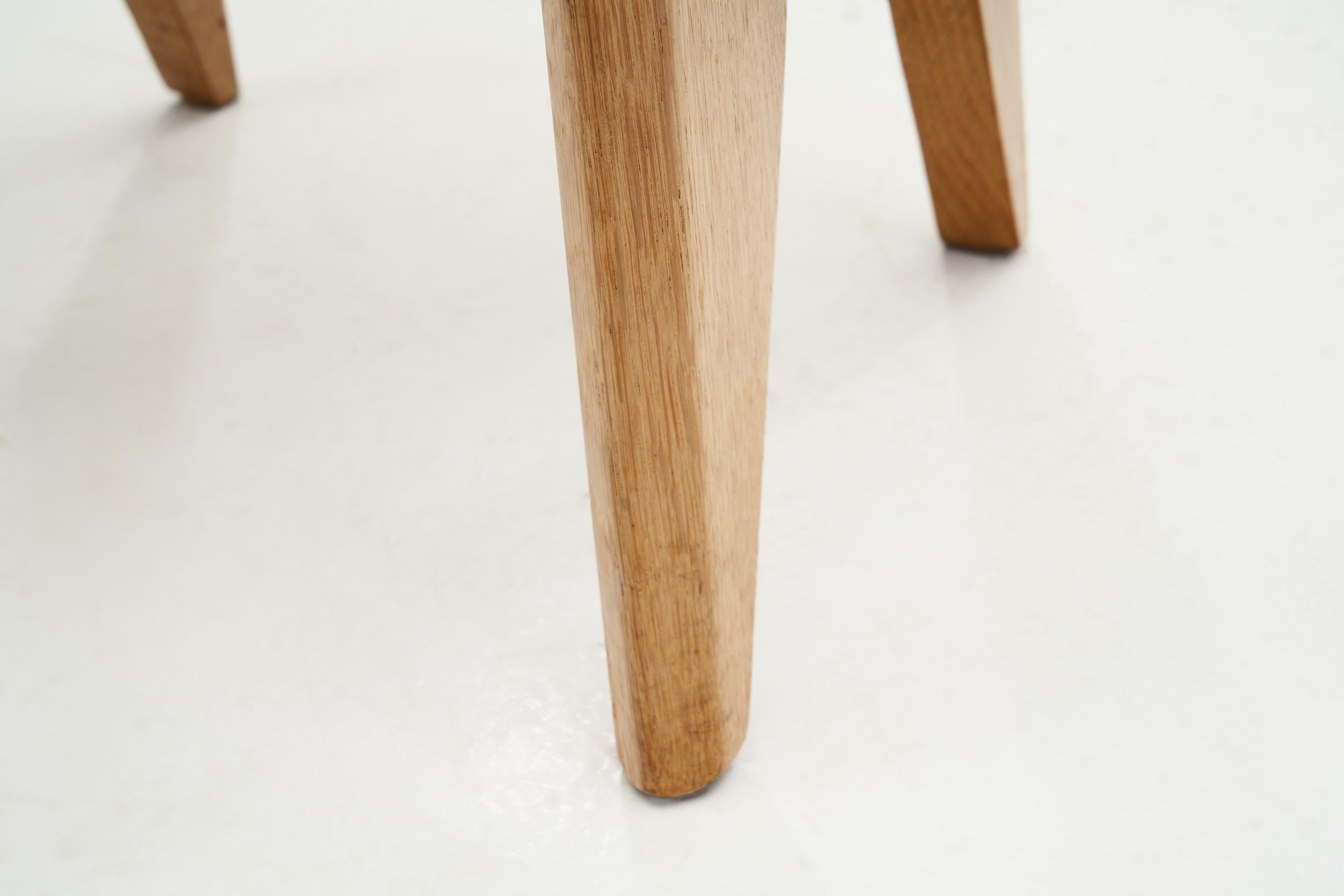 Paar Hocker aus Eichenholz „Thierry“ von Guillerme et Chambron für Votre Maison, Frankreich 1950 im Angebot 6