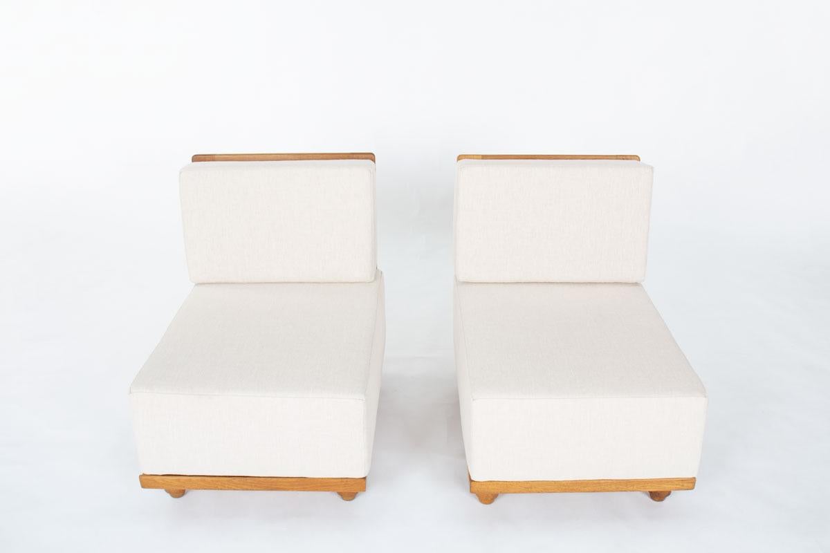 20ième siècle Paire de fauteuils Guillerme&Chambron en Oak Oak massif, années 1950 - Votre Maison Edition en vente