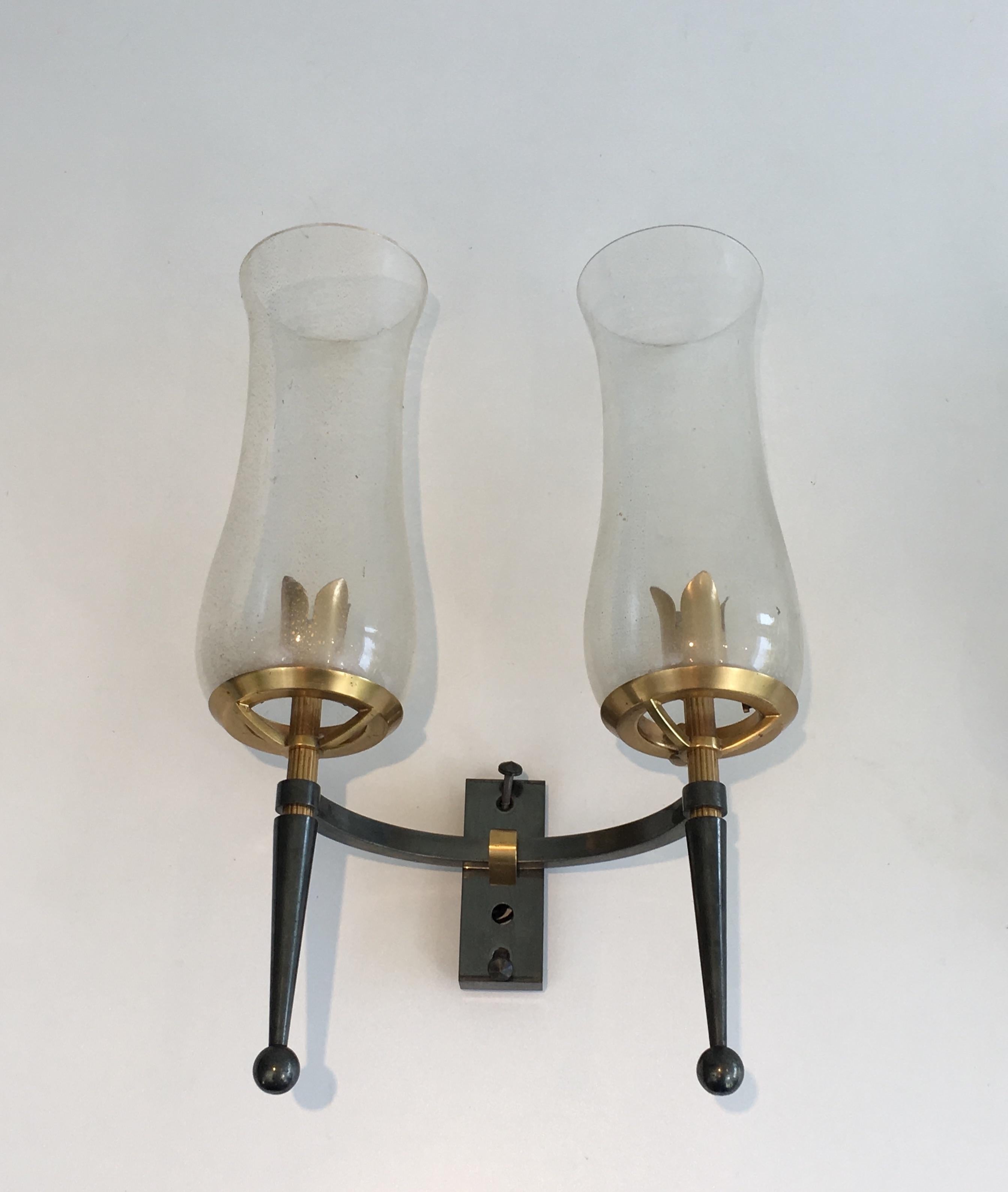Pair of Gun Metal Steel and Gilt Wall Lights with Champagne Murano Glass In Good Condition For Sale In Marcq-en-Barœul, Hauts-de-France