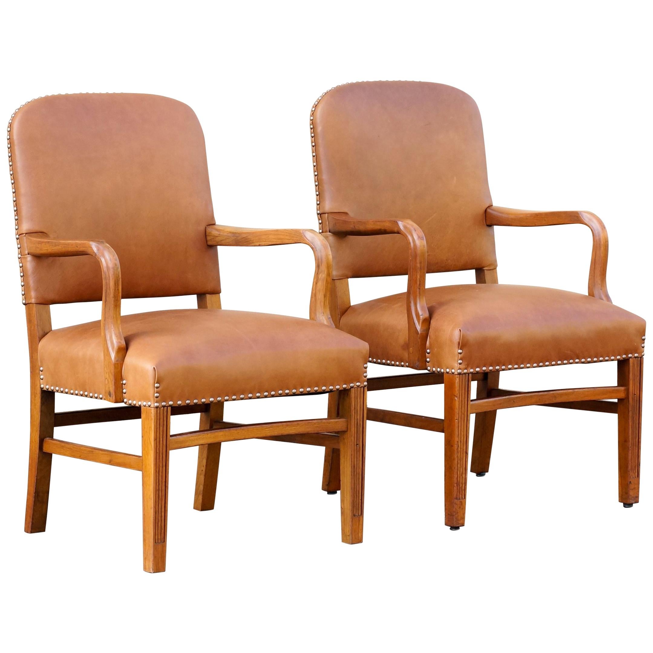 Pair of Gunlocke Leather and Oak Armchairs, 1948 For Sale