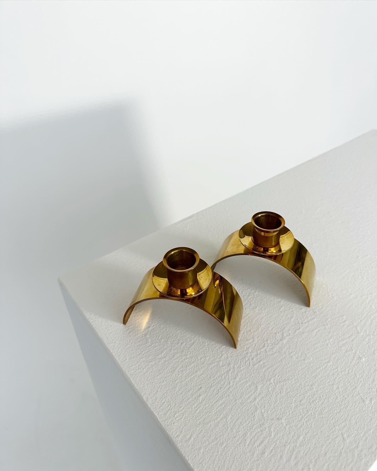 Pair of Gunnar Nylund Candle Holders Skultuna Brass Sweden, 1994 In Good Condition For Sale In Basel, BS