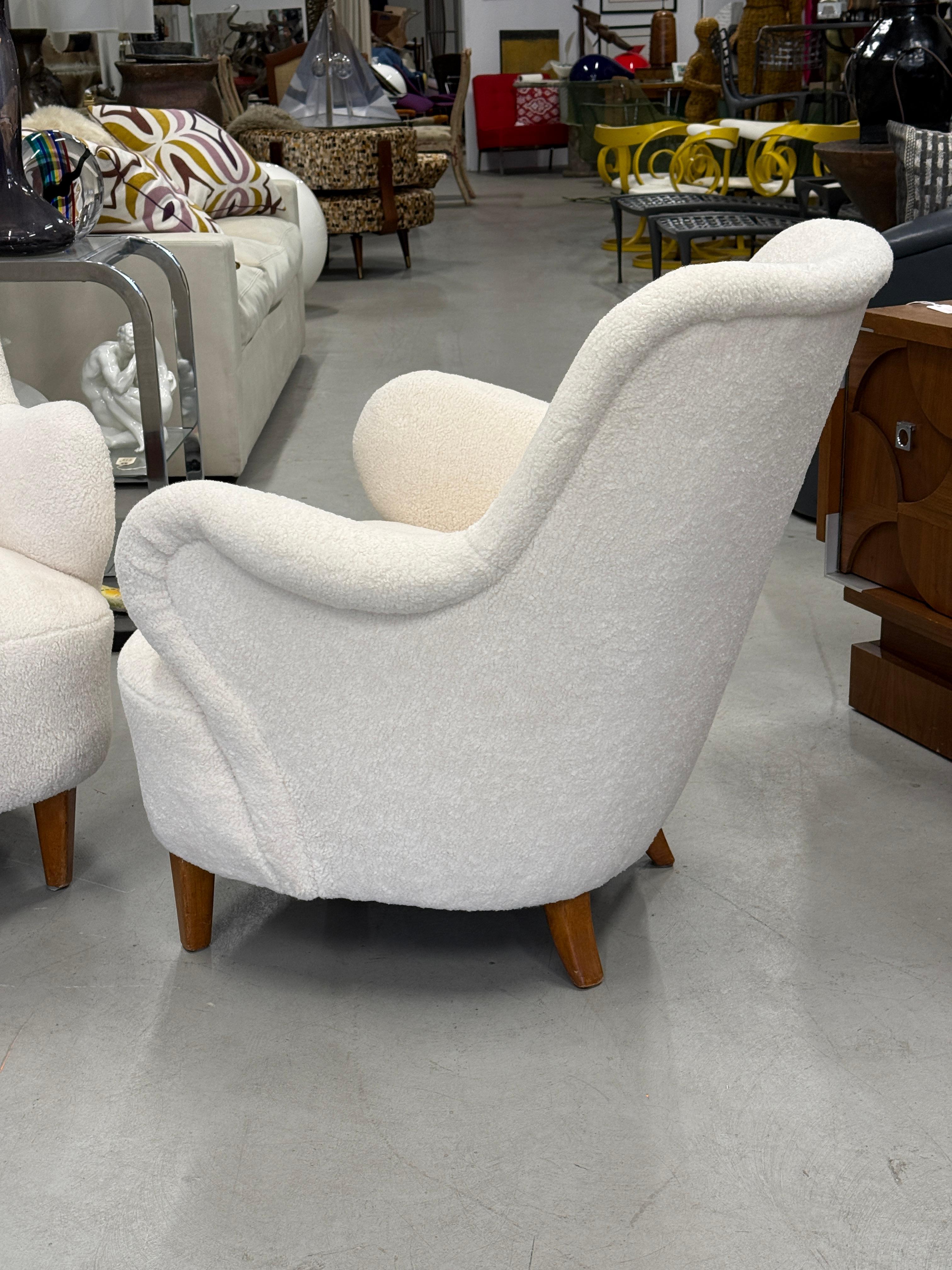 Coppia di poltrone svedesi Gustav Axel Berg, circa 1945 In condizioni buone in vendita a Palm Springs, CA