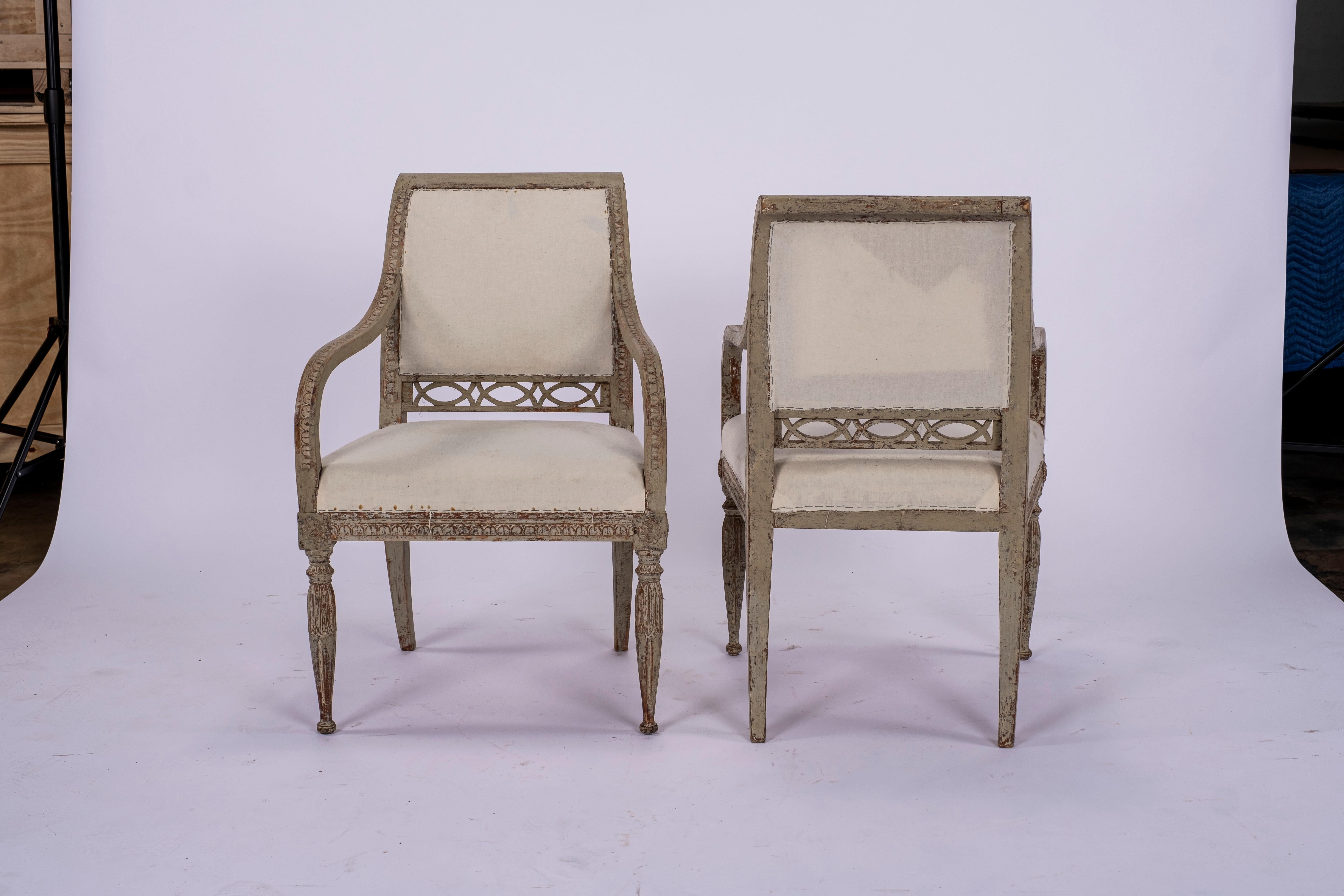 Pair of Gustavian Armchairs In Good Condition For Sale In Houston, TX