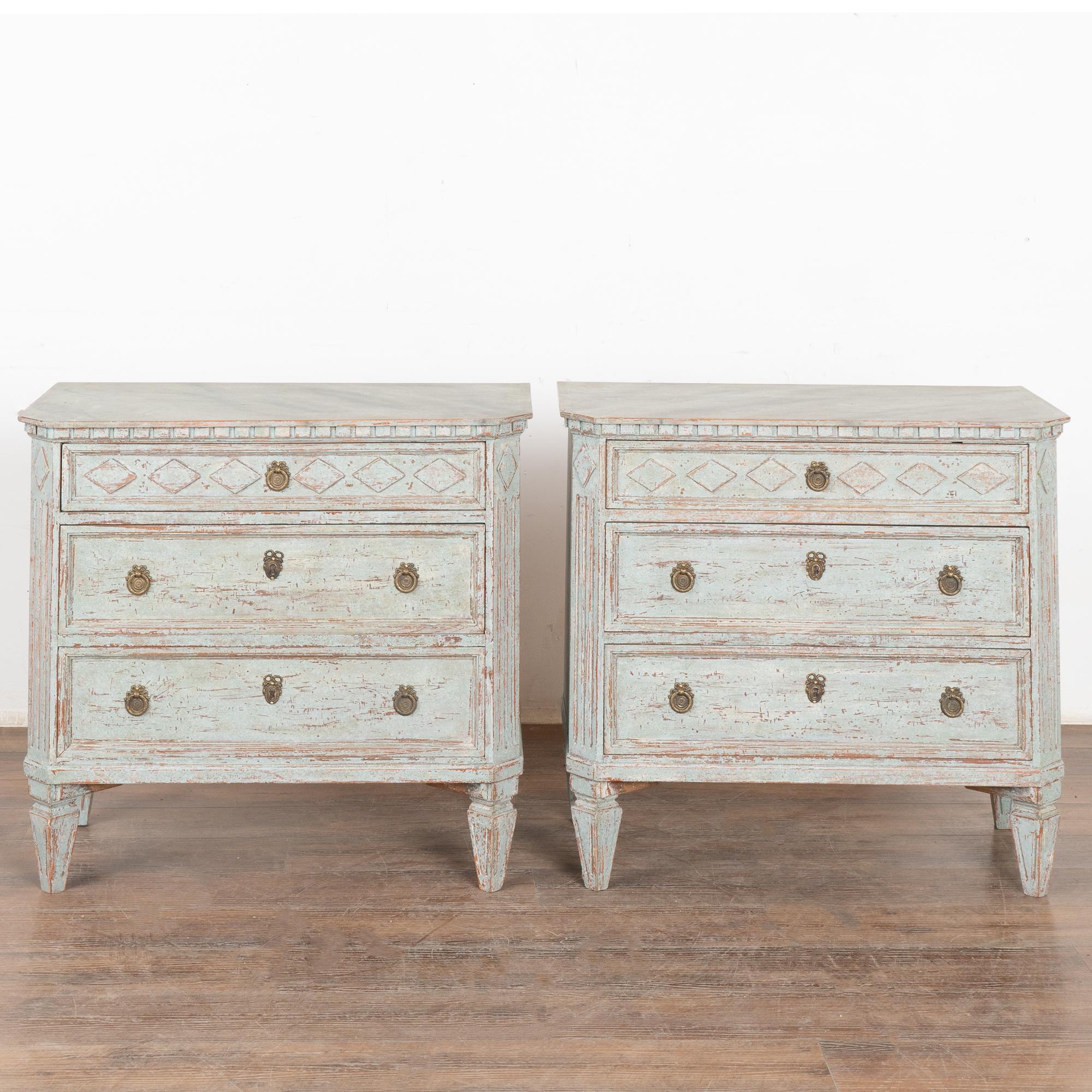 Pair of Gustavian Blue Painted Chest of Drawers, Sweden circa 1820-40 In Good Condition In Round Top, TX