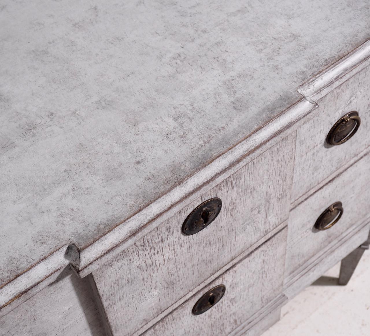 Pair of Gustavian Break-Front Chests, 19th Century 3