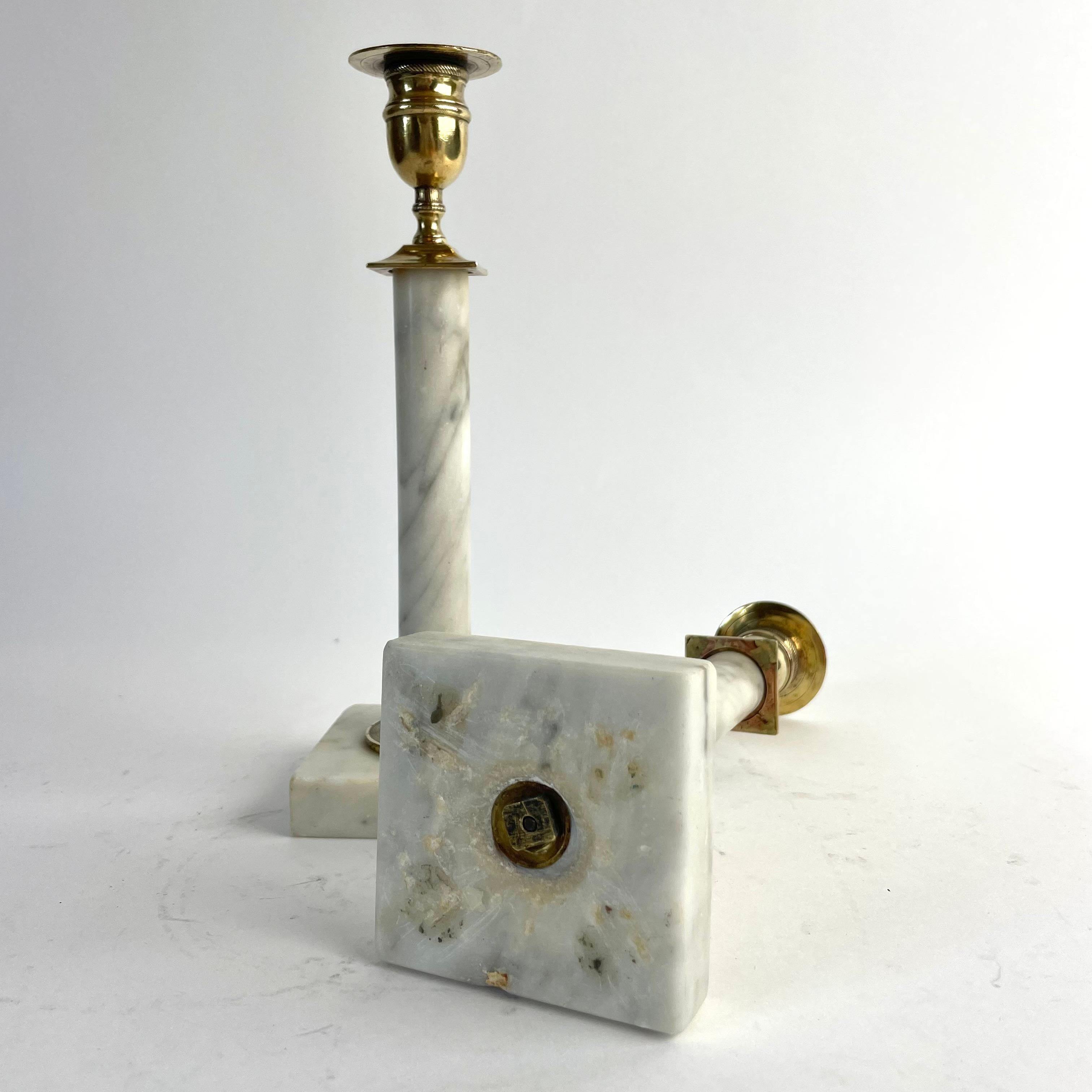 Pair of Gustavian Candlesticks in Carrara Marble and Brass, Late 18th Century For Sale 5
