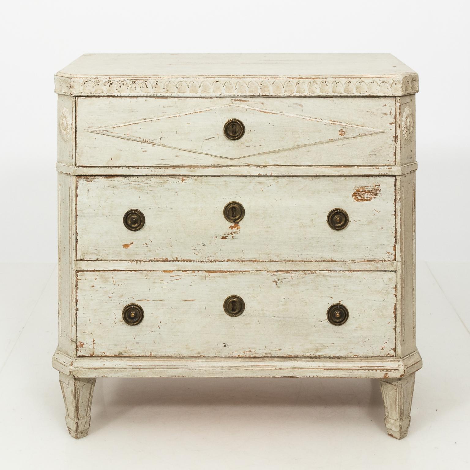 Pair of Gustavian Commodes 5