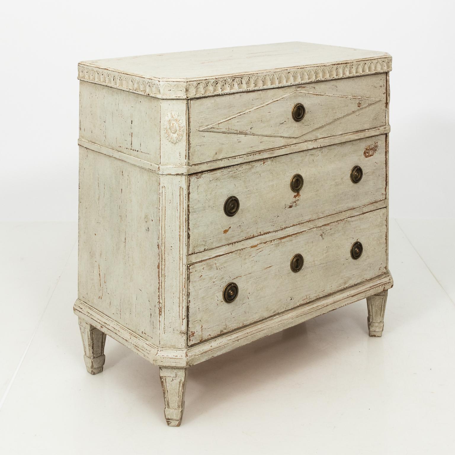 Pair of Gustavian Commodes 10