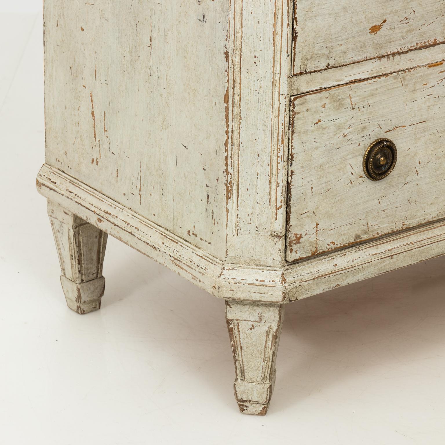 Pair of Gustavian Commodes 11