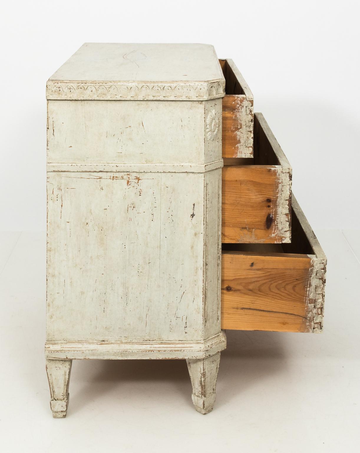 Wood Pair of Gustavian Commodes