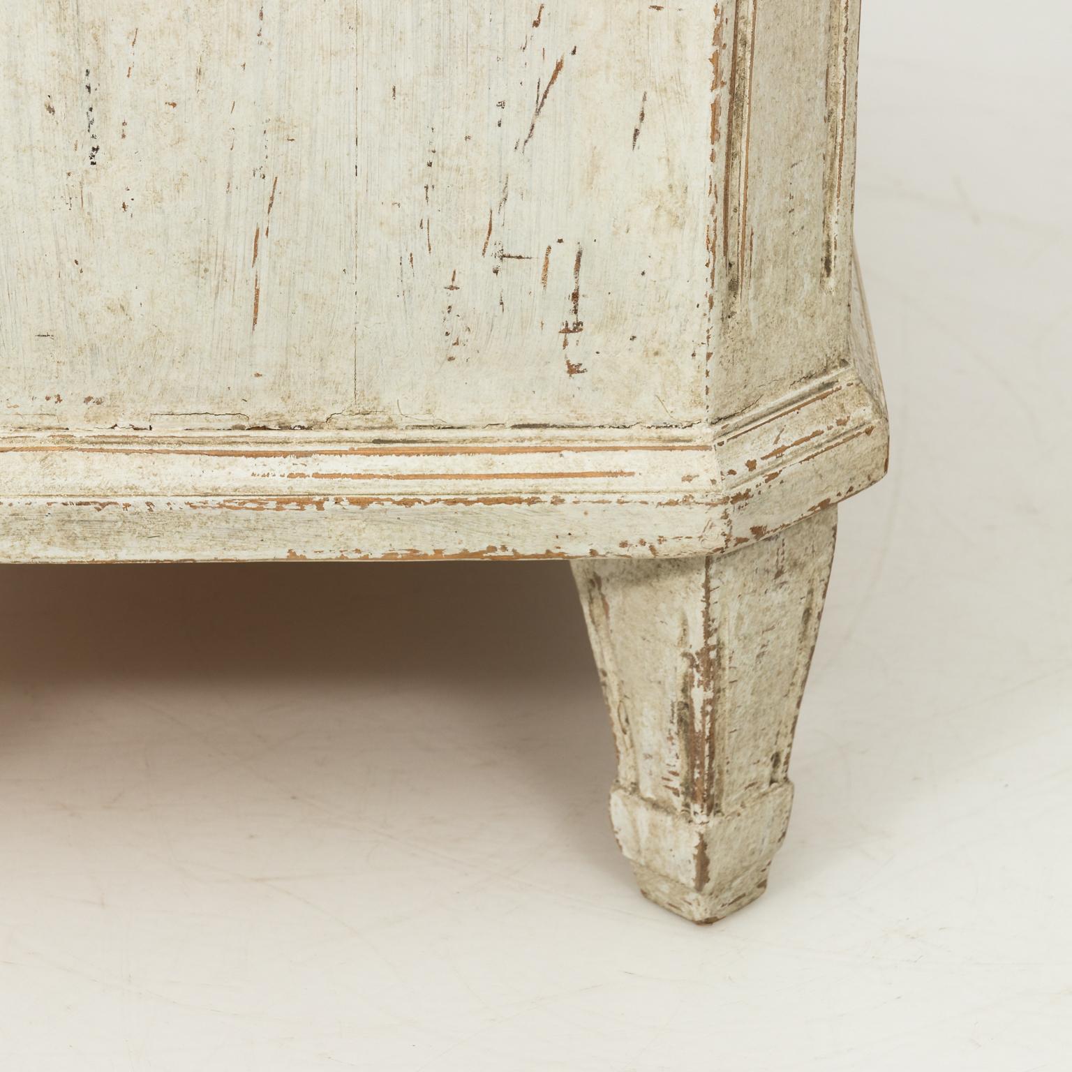 Pair of Gustavian Commodes 2