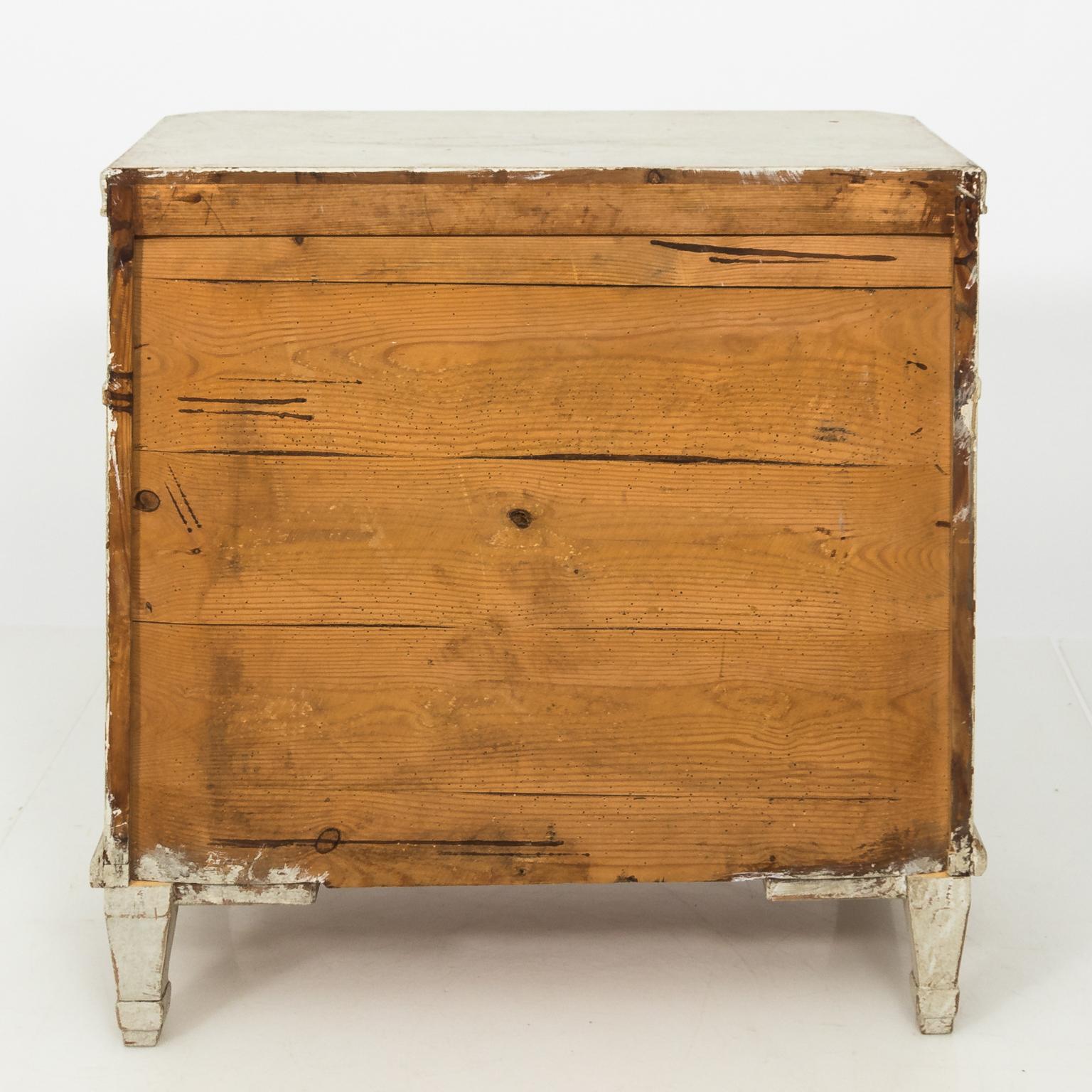 Pair of Gustavian Commodes 3