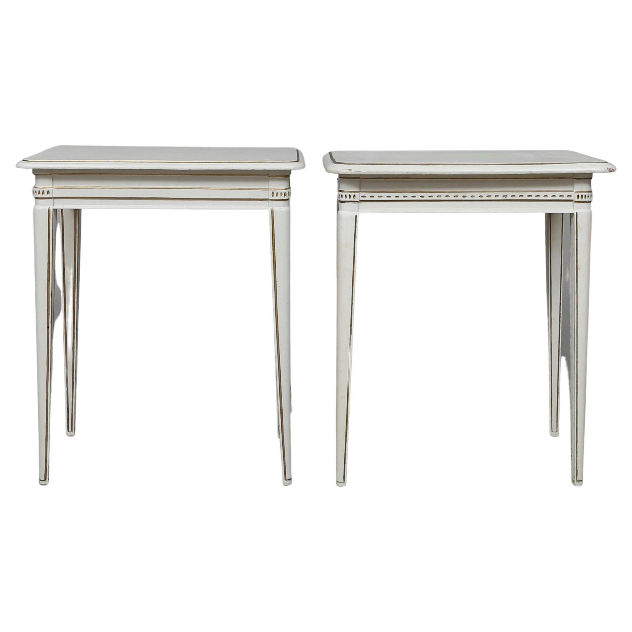 Pair of Mirrored End Tables For Sale at 1stDibs