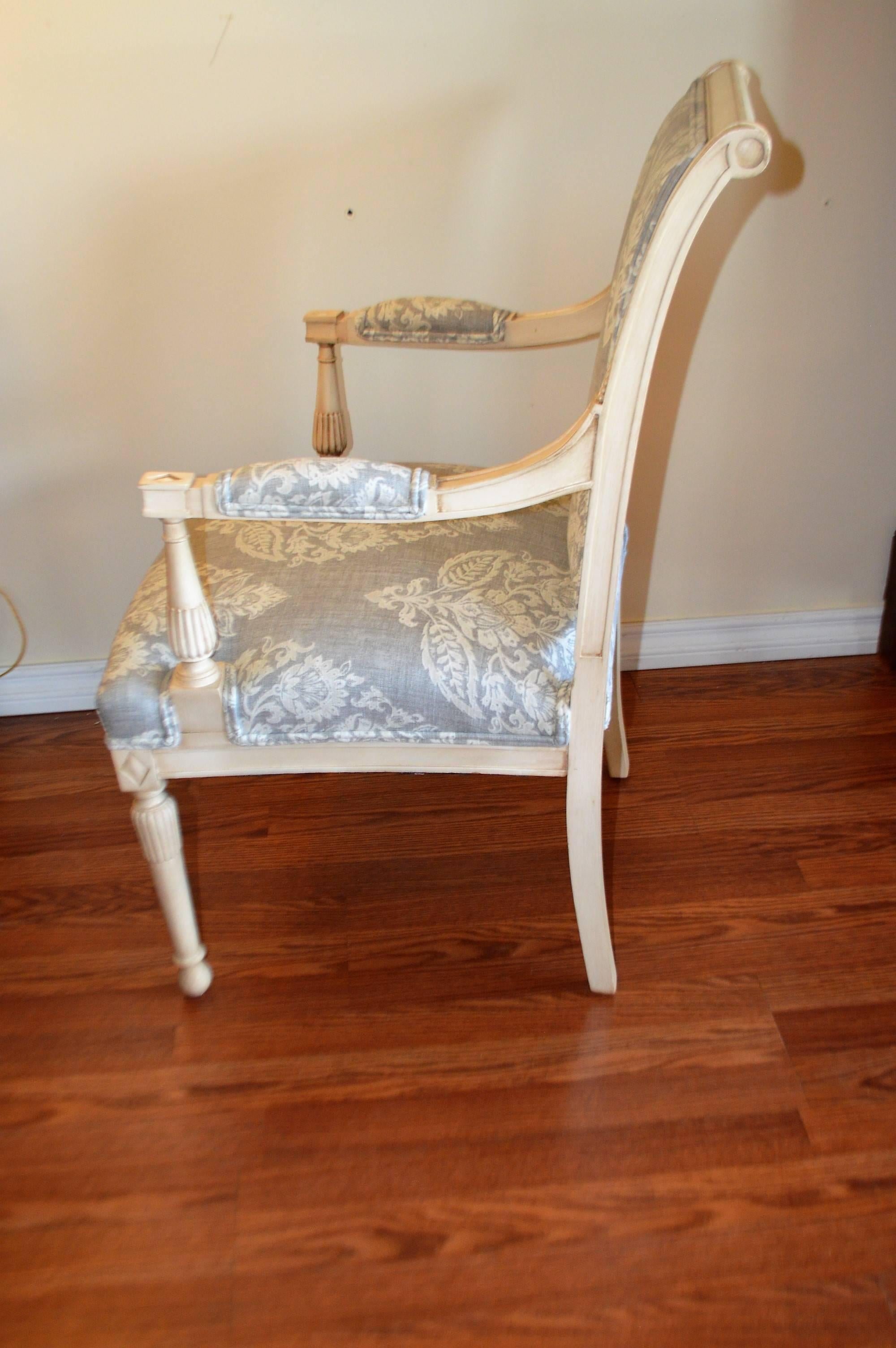 Linen Pair of Gustavian Painted Armchairs Newly Upholstered in a Grey Damask Pattern For Sale