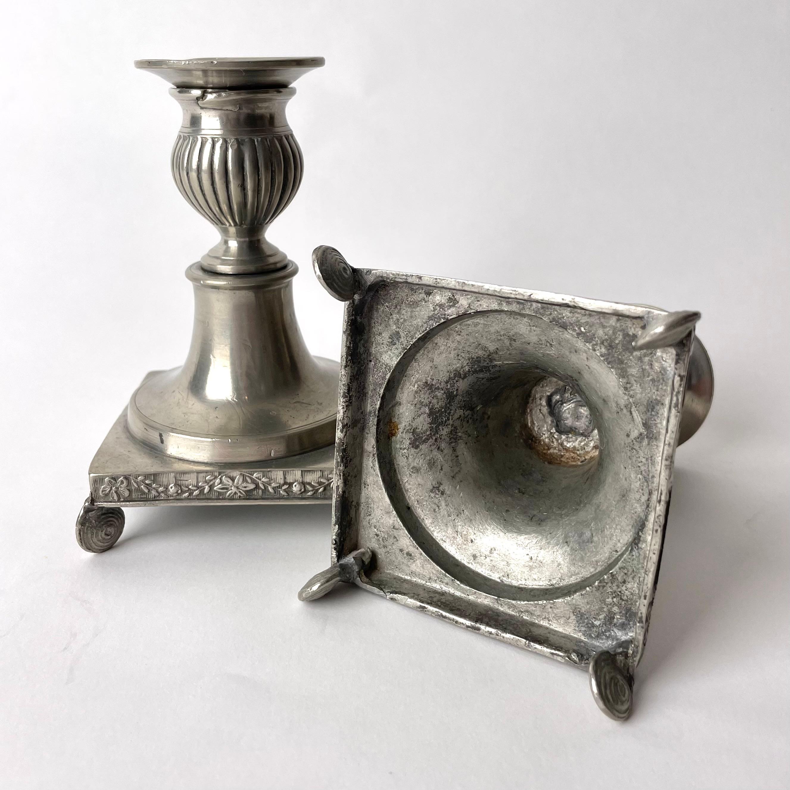 Pair of Gustavian Pewter Candlesticks from the late 18th or early 19th Century For Sale 3