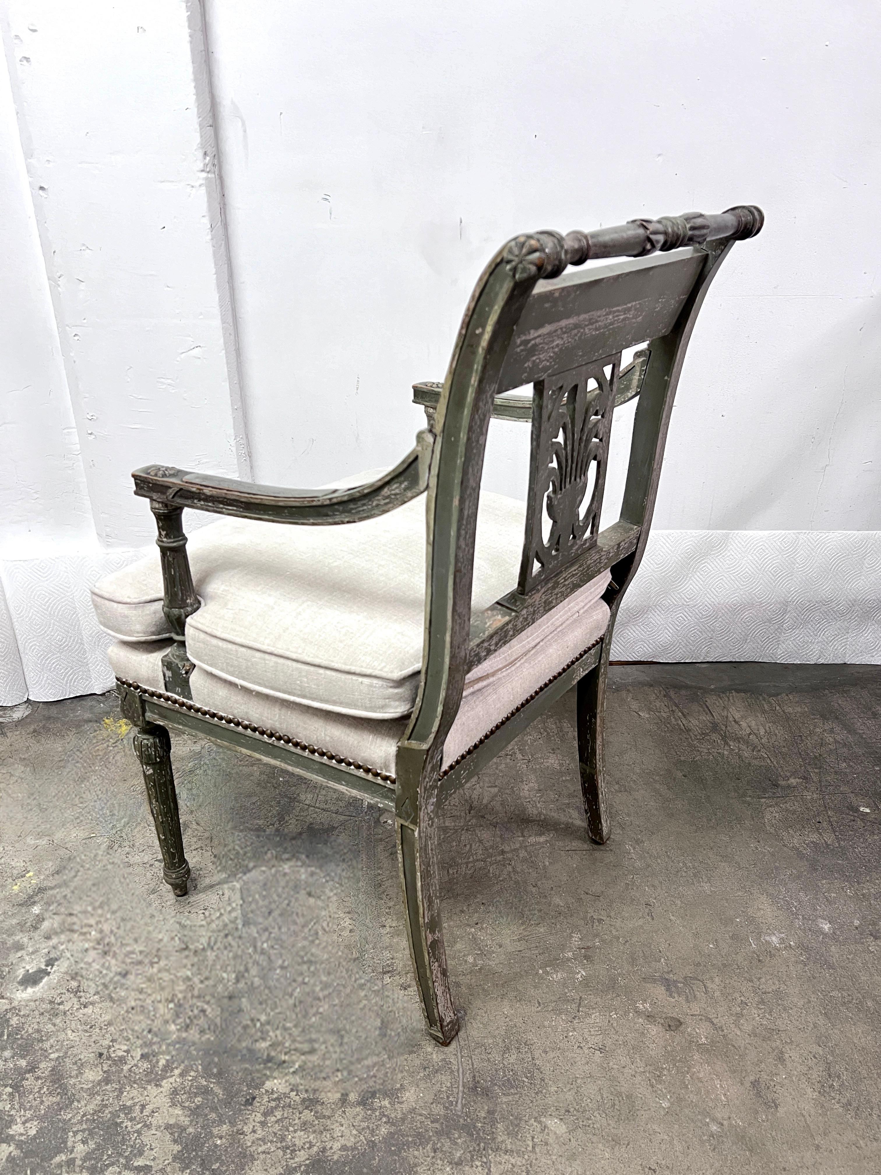 Pair of Gustavian Side Chairs with Linen Upholstery Late 18th Century  For Sale 4