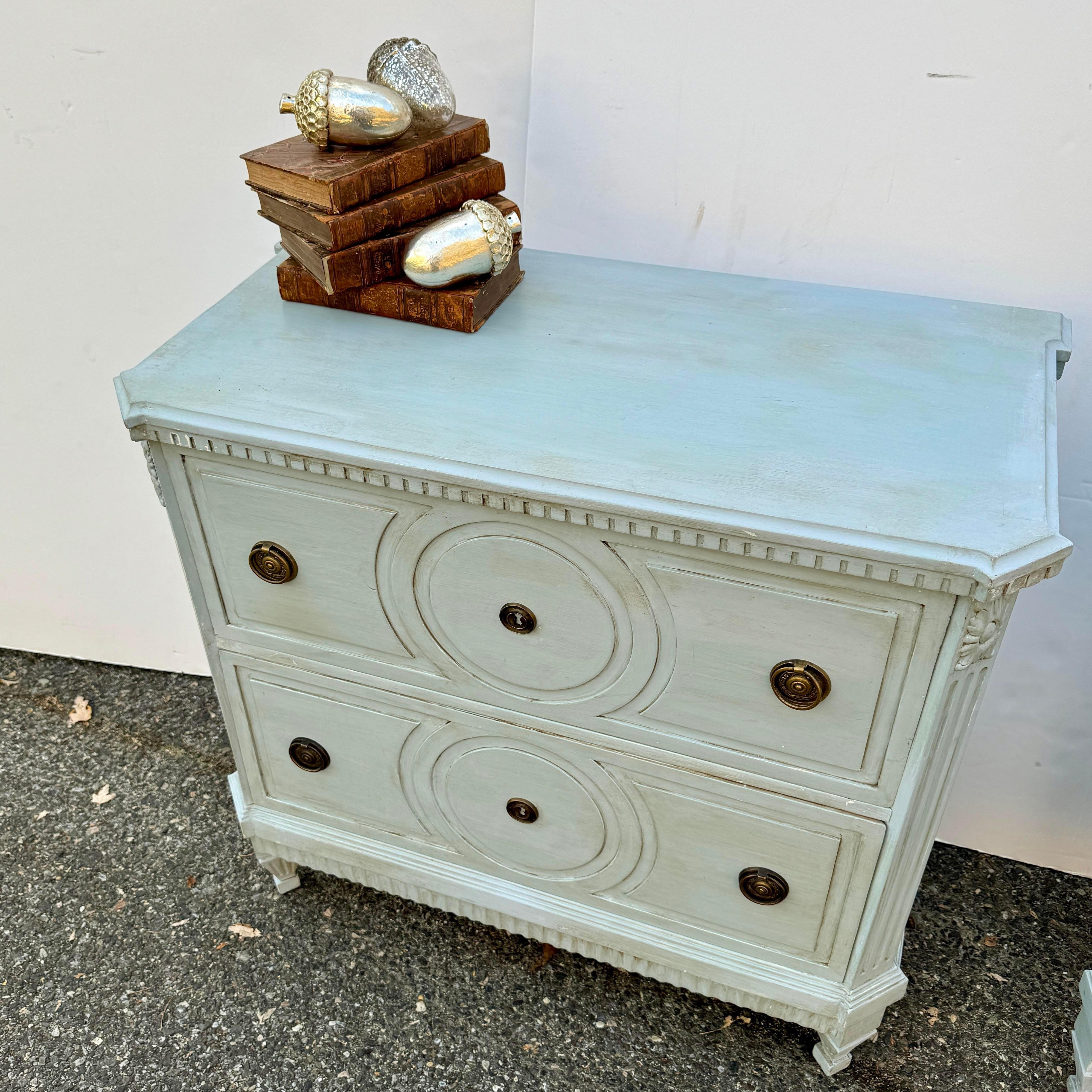 Pair of Gustavian Style Blue Painted Chest of Drawers Commodes For Sale 4